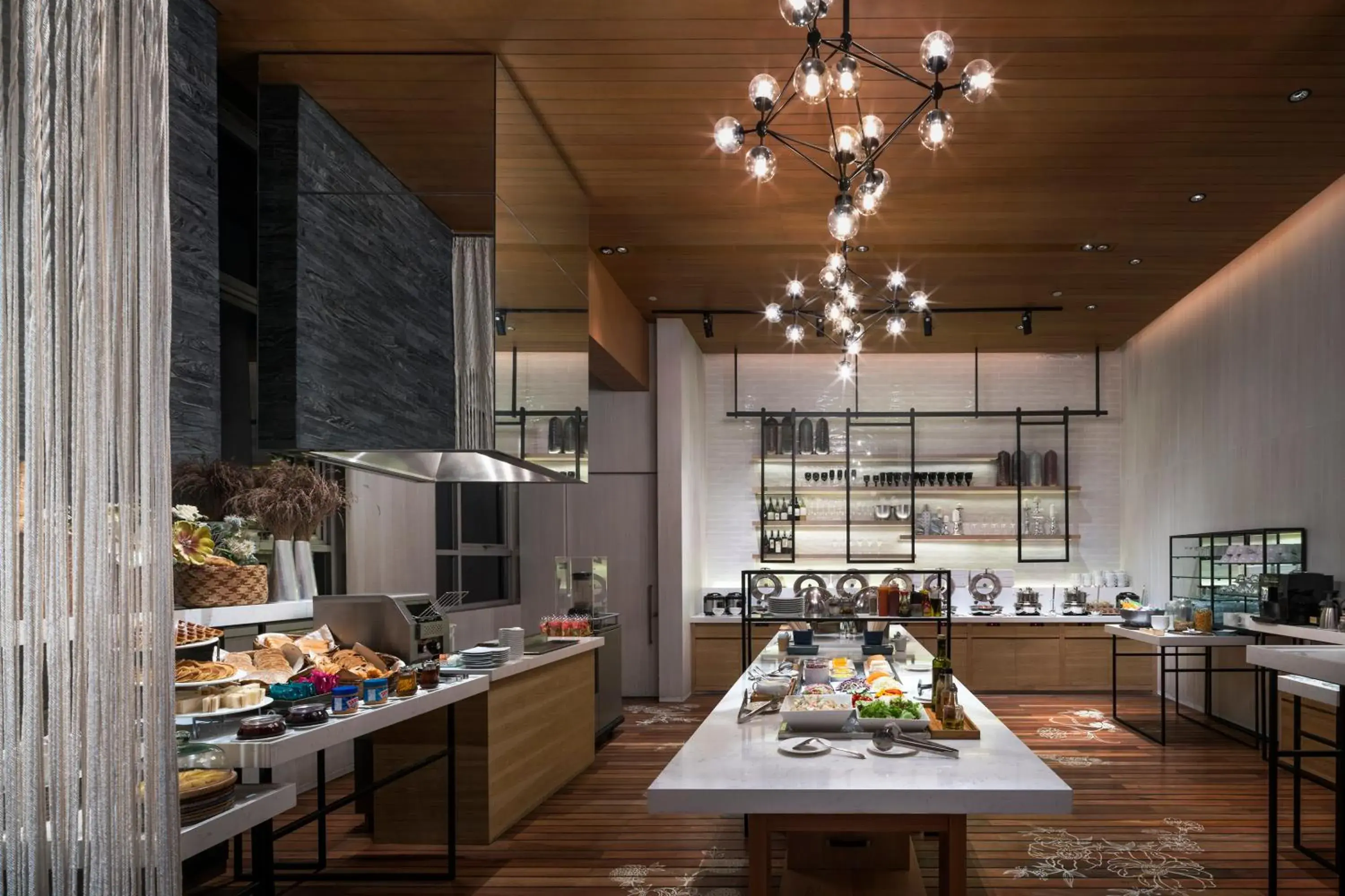 Restaurant/places to eat in Somerset Sukhumvit Thonglor Bangkok Restaurant/places to eat in Somerset Sukhumvit Thonglor Bangkok