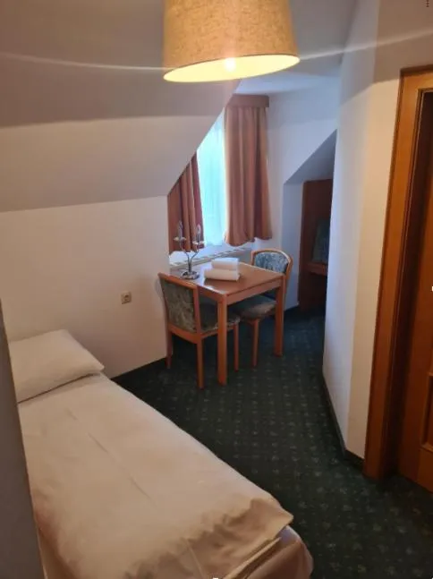 Bed in HOTEL Jerolitsch