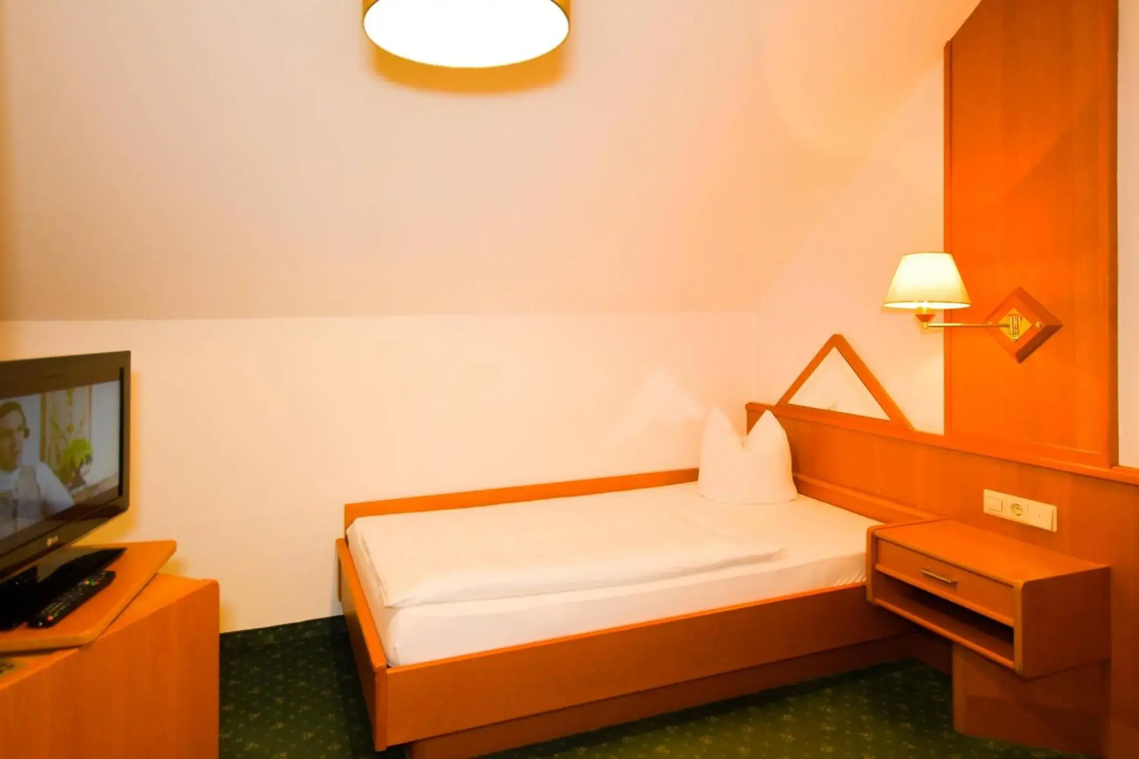 Single Room in HOTEL Jerolitsch Single Room in HOTEL Jerolitsch