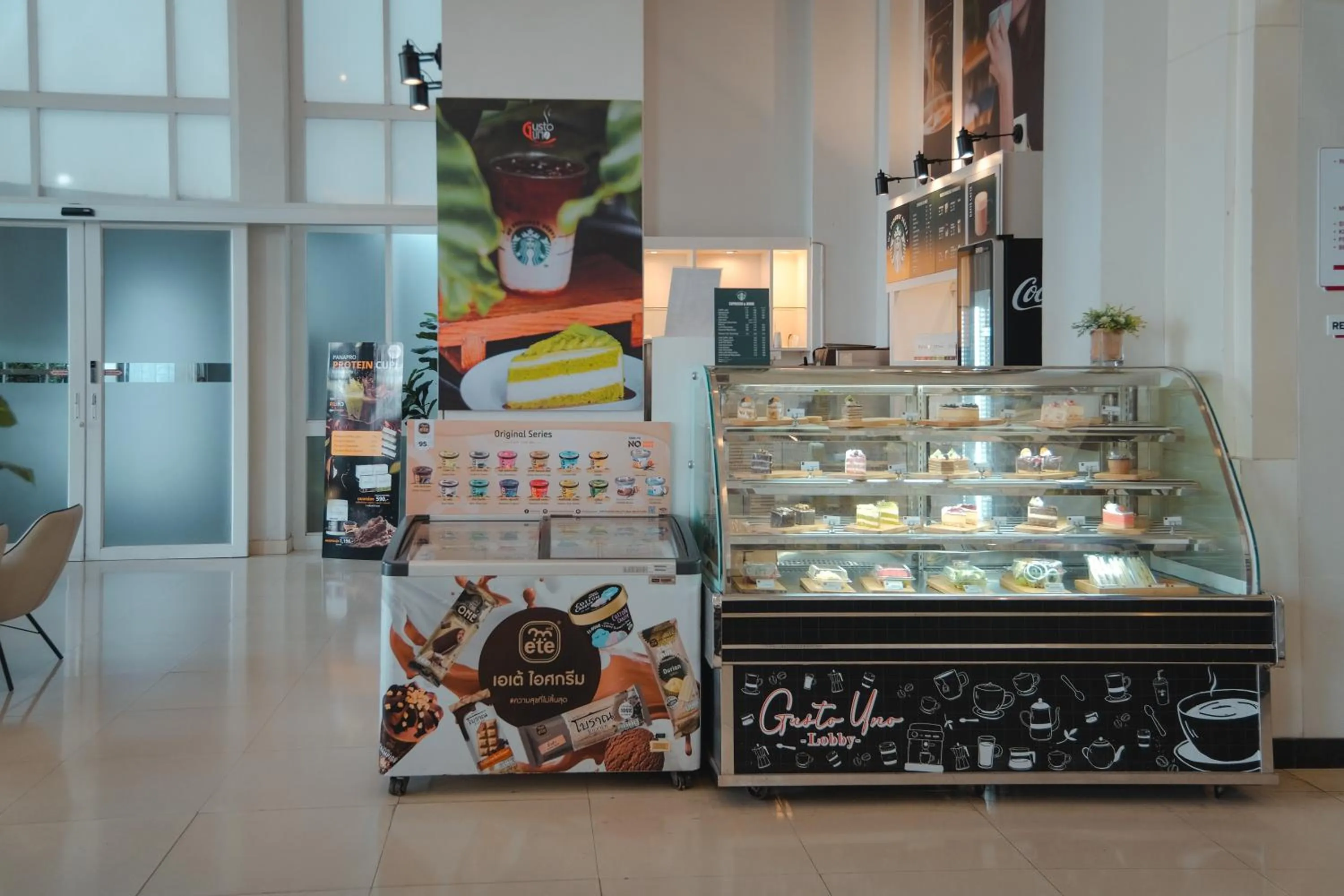 Restaurant/places to eat in D Varee Jomtien Beach, Pattaya