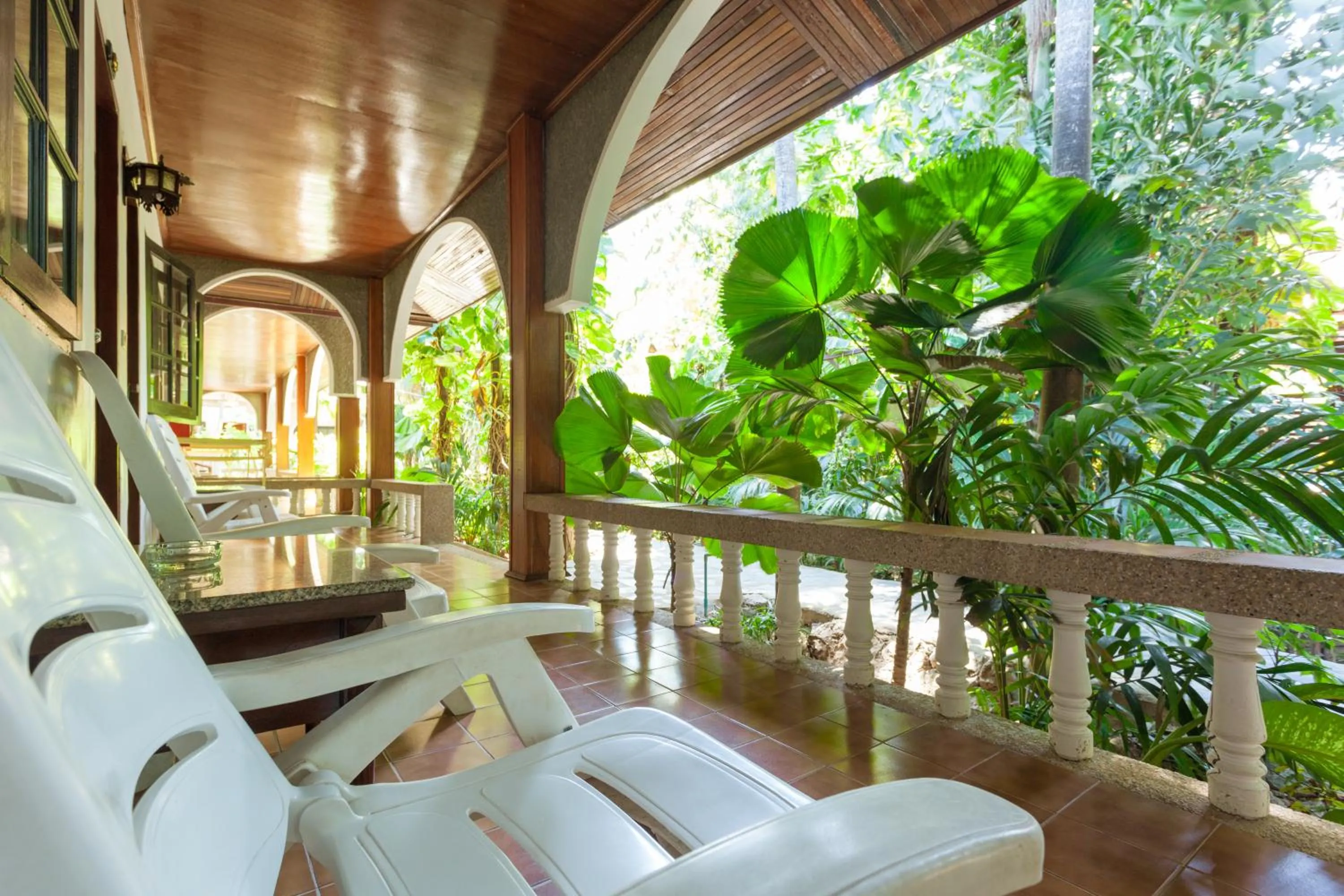 Balcony/Terrace in Tropica Bungalow Beach Hotel