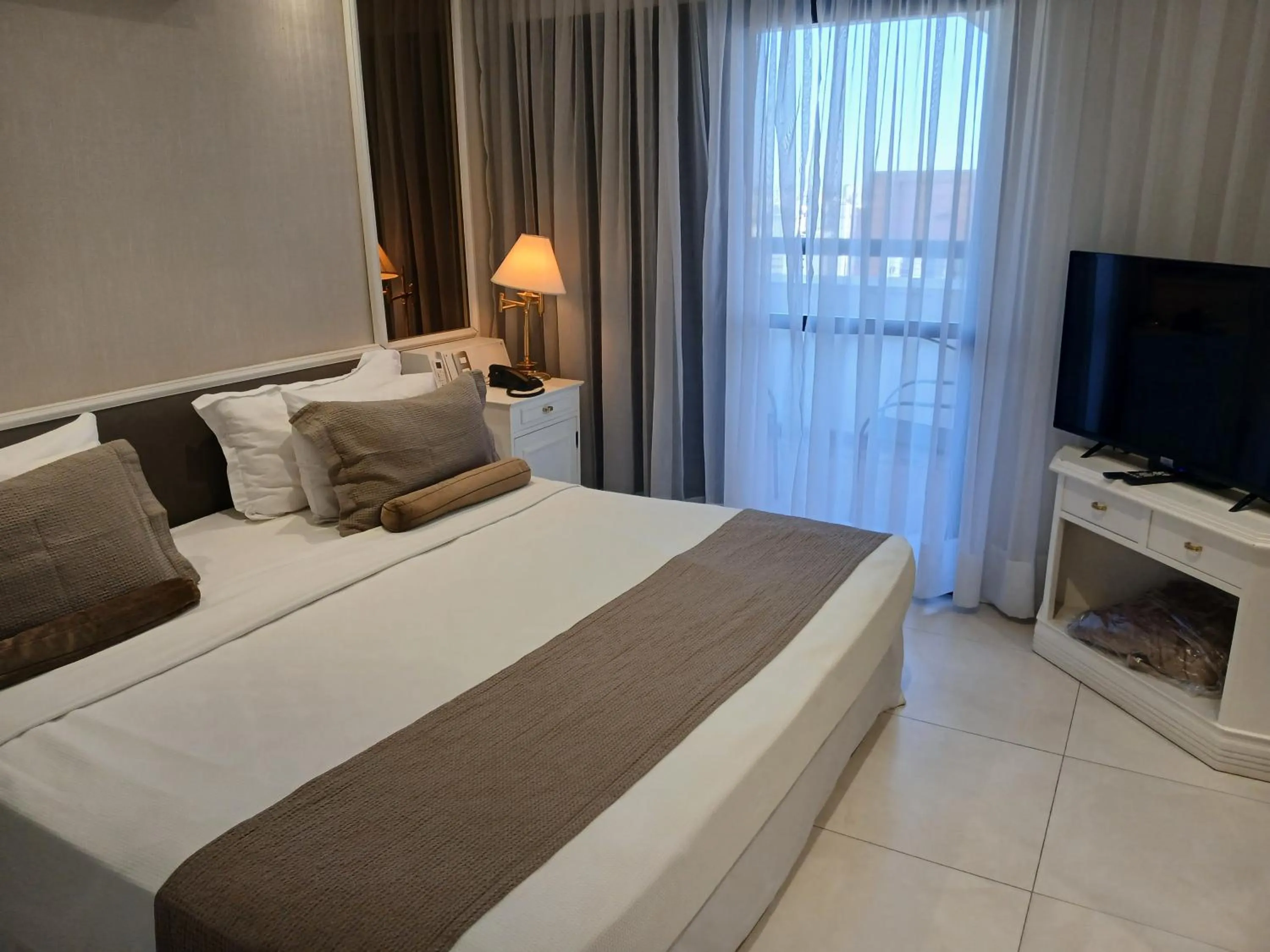 Bed in Landmark Residence - OFICIAL