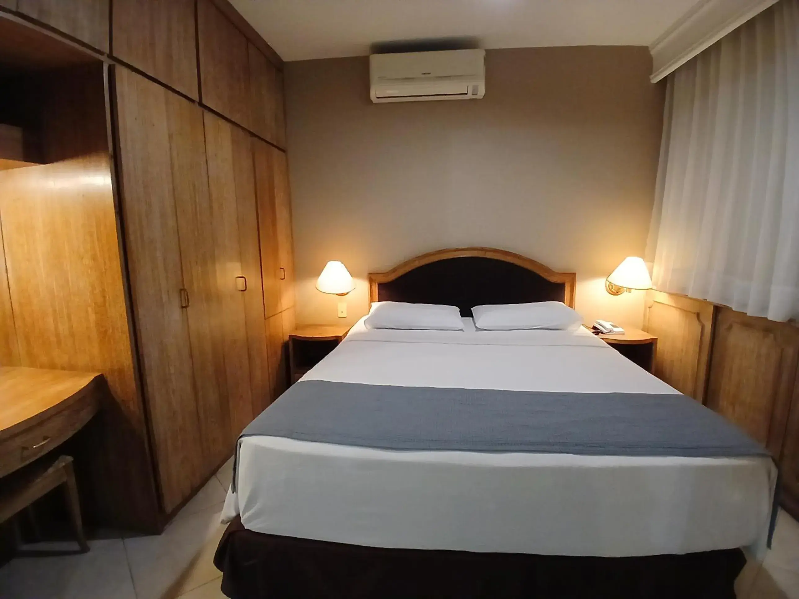 Standard Double Room in Landmark Residence - OFICIAL Standard Double Room in Landmark Residence - OFICIAL
