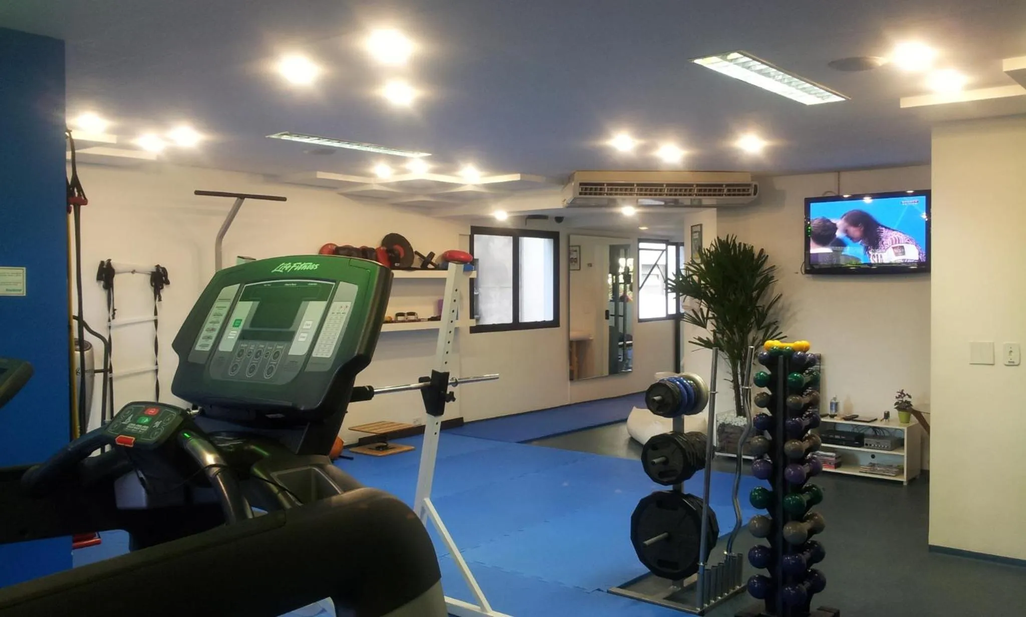 Fitness centre/facilities in Landmark Residence - OFICIAL