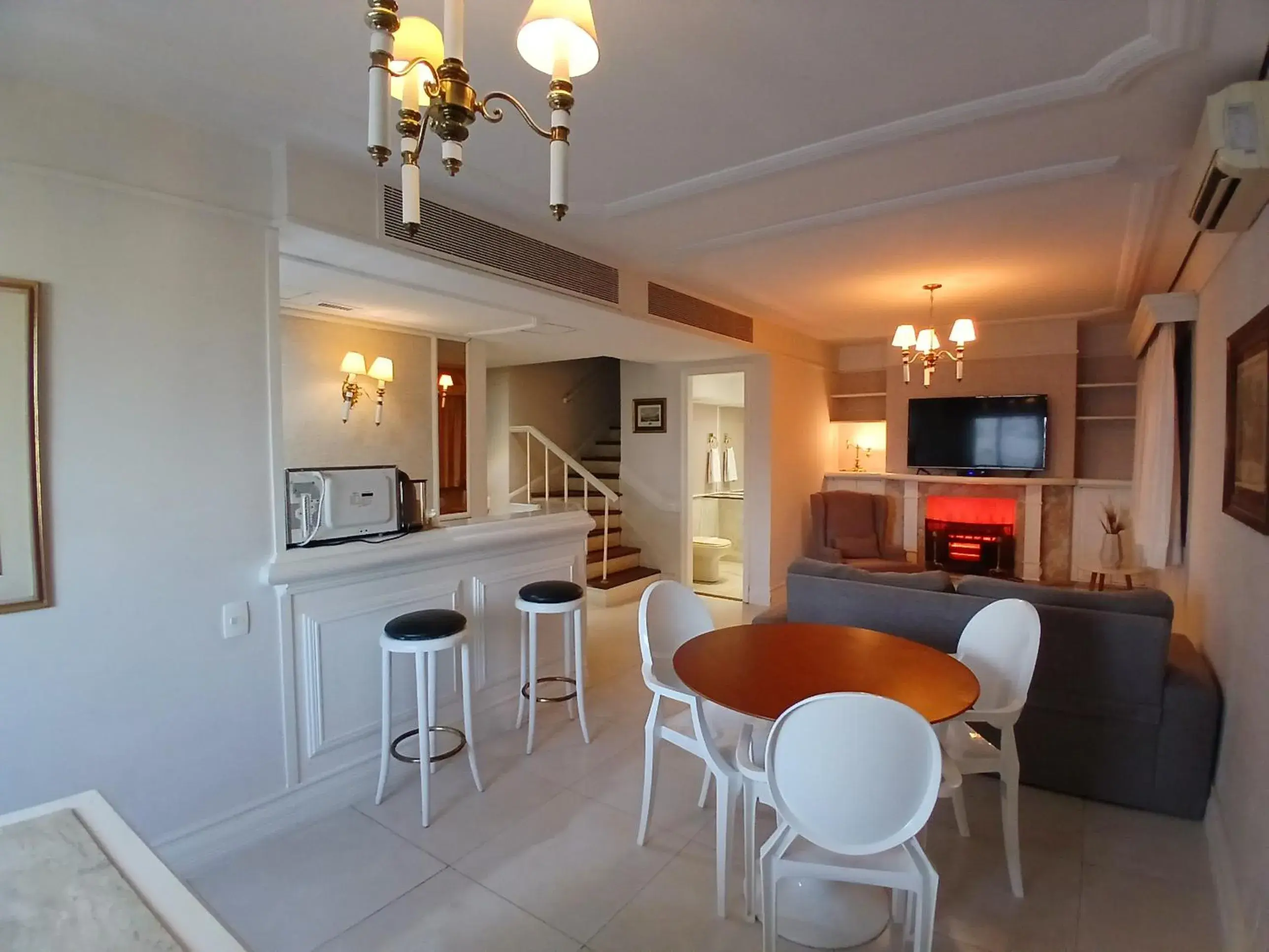 Duplex Suite in Landmark Residence - OFICIAL Duplex Suite in Landmark Residence - OFICIAL