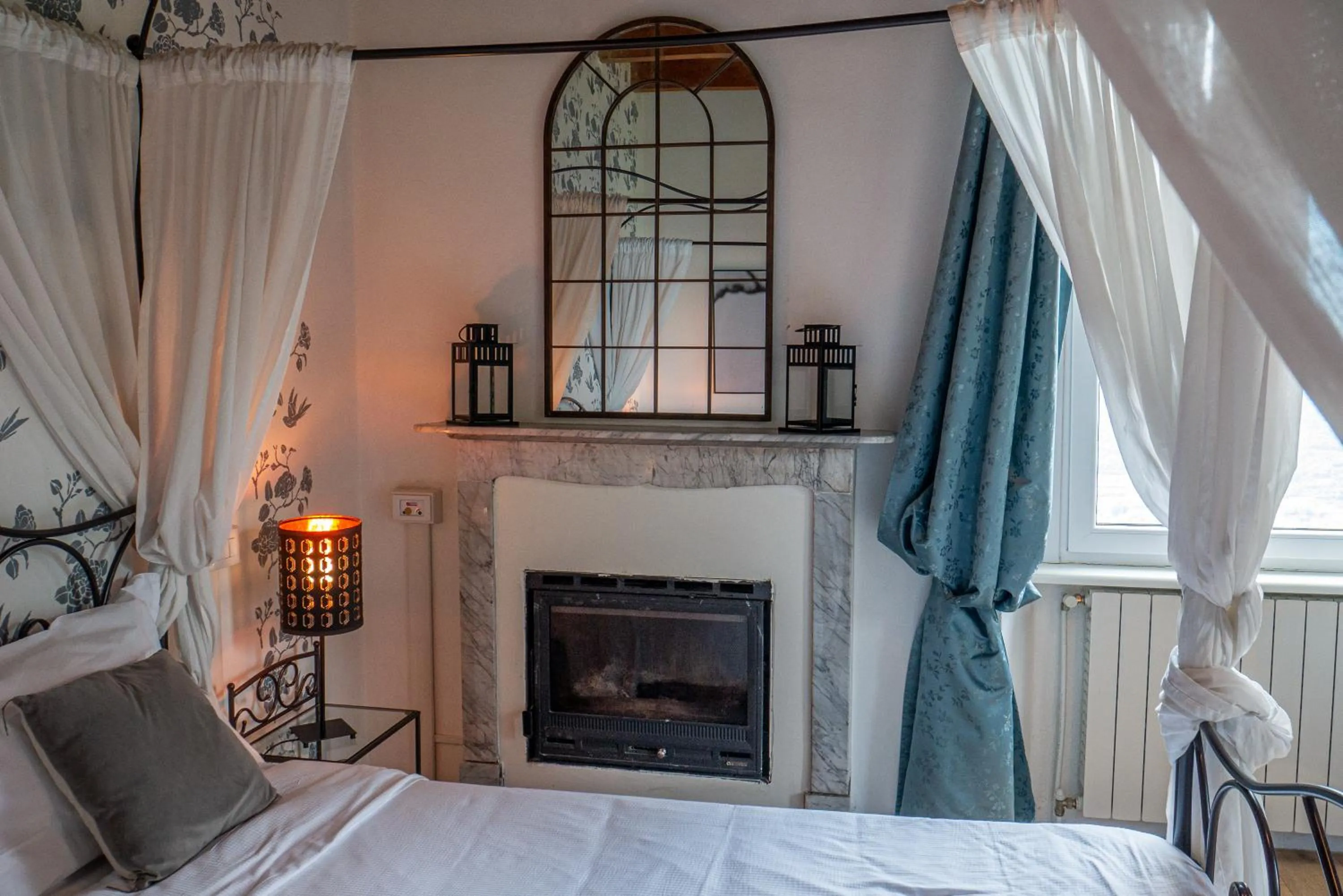 Bedroom, Bed in Essentia Guest House