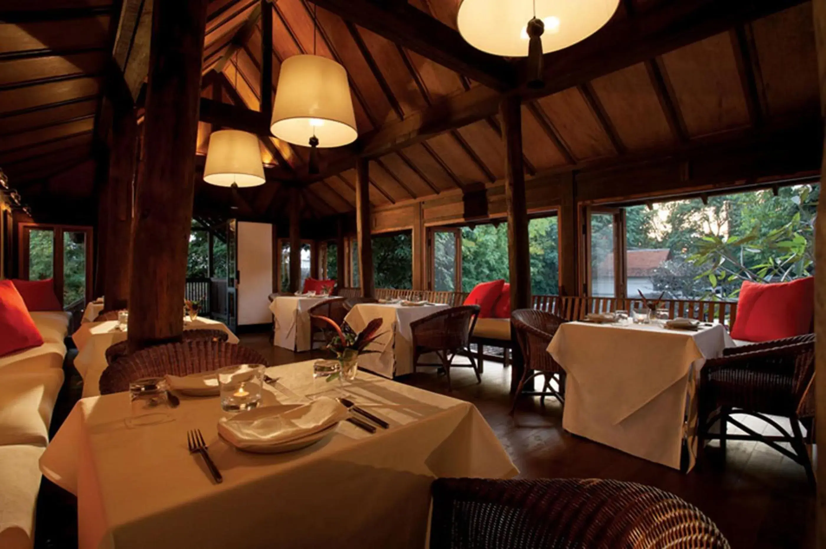 Restaurant/places to eat in Tamarind Village Restaurant/places to eat in Tamarind Village