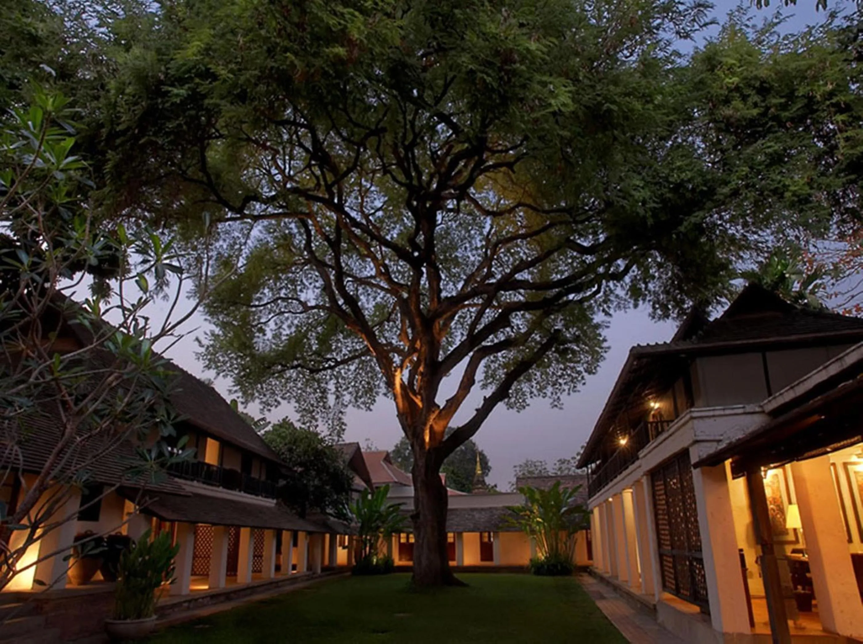 Facade/entrance in Tamarind Village