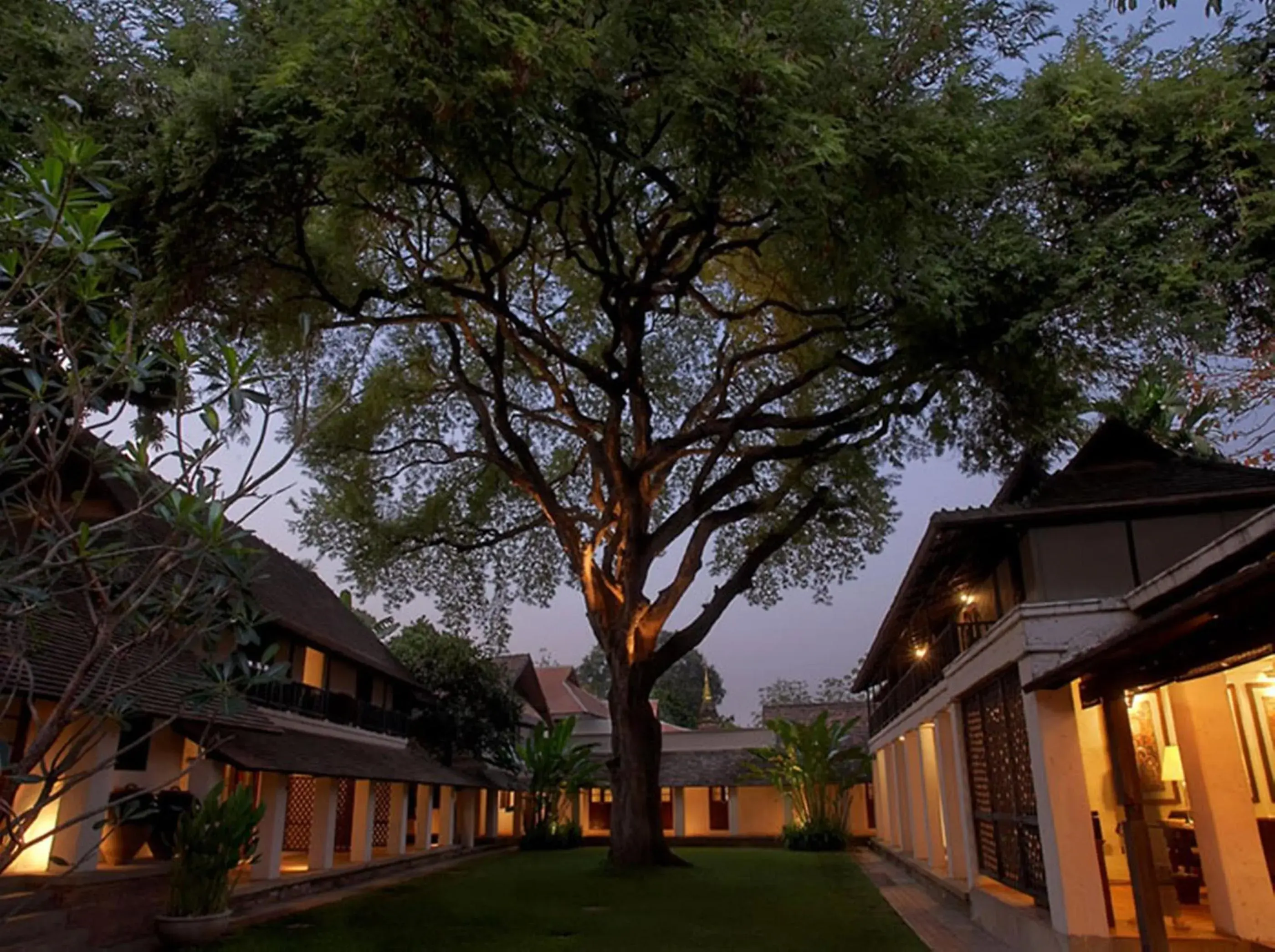 Facade/entrance in Tamarind Village Facade/entrance in Tamarind Village