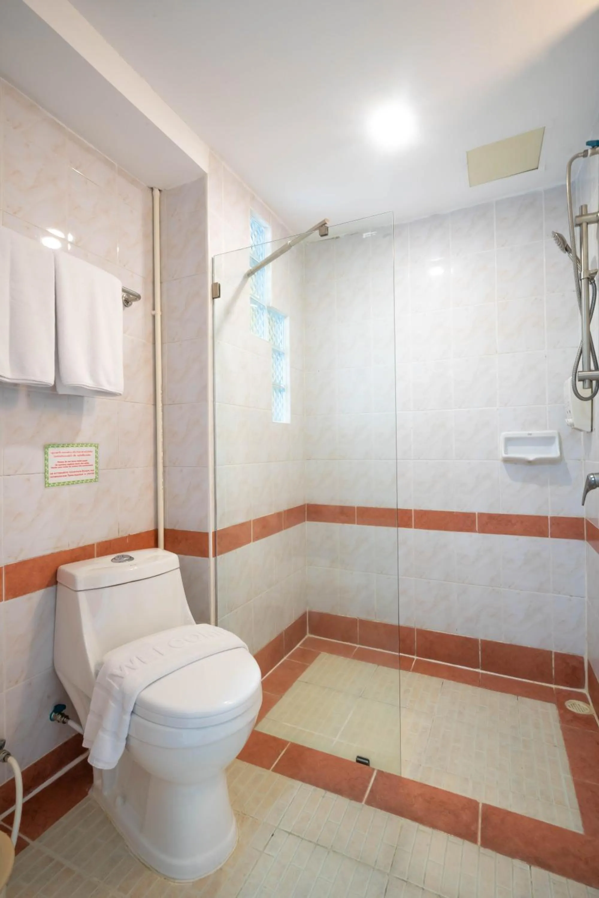 Shower in La Vintage Resort - Patong, Phuket