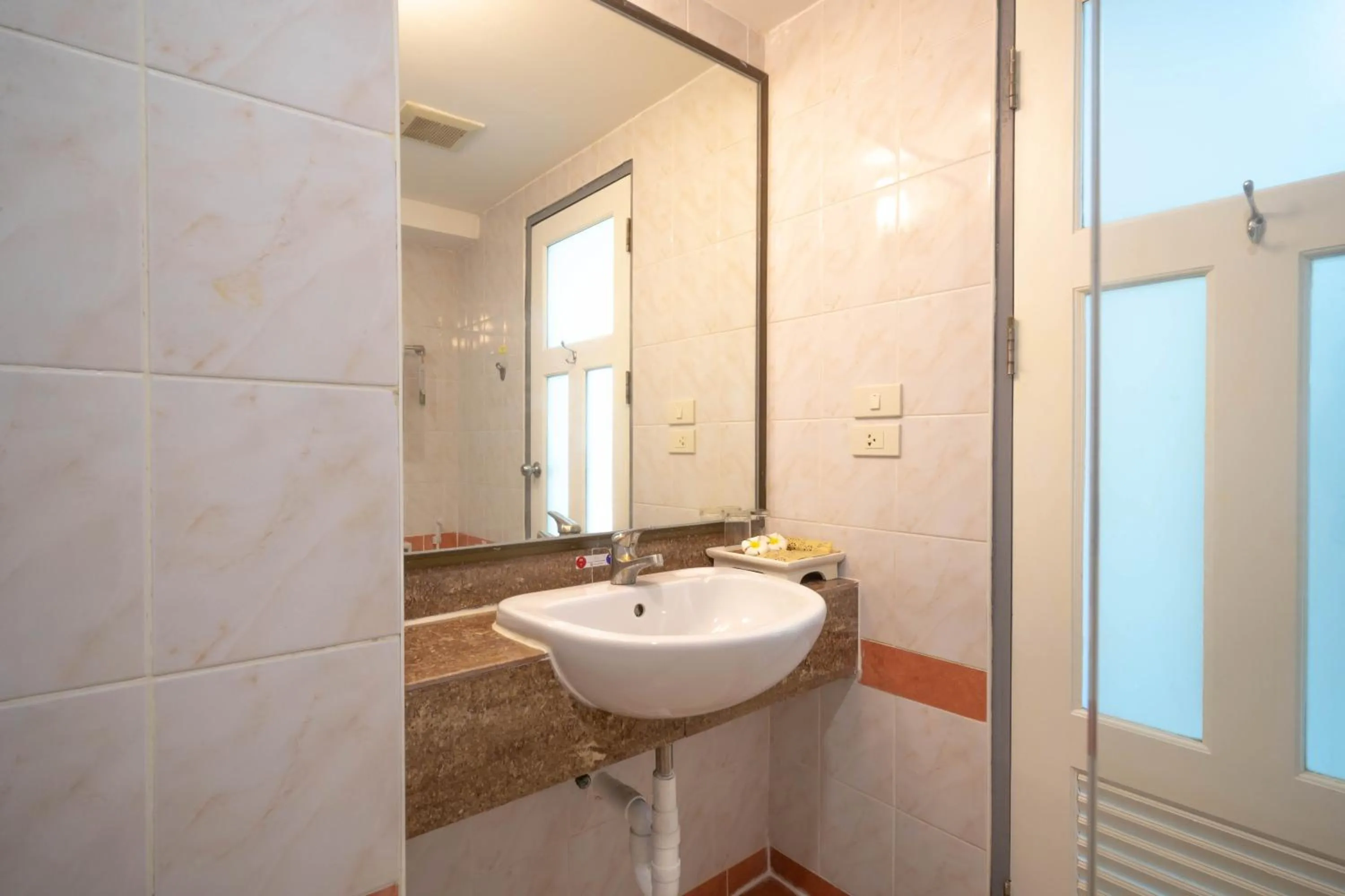 Bathroom in La Vintage Resort - Patong, Phuket