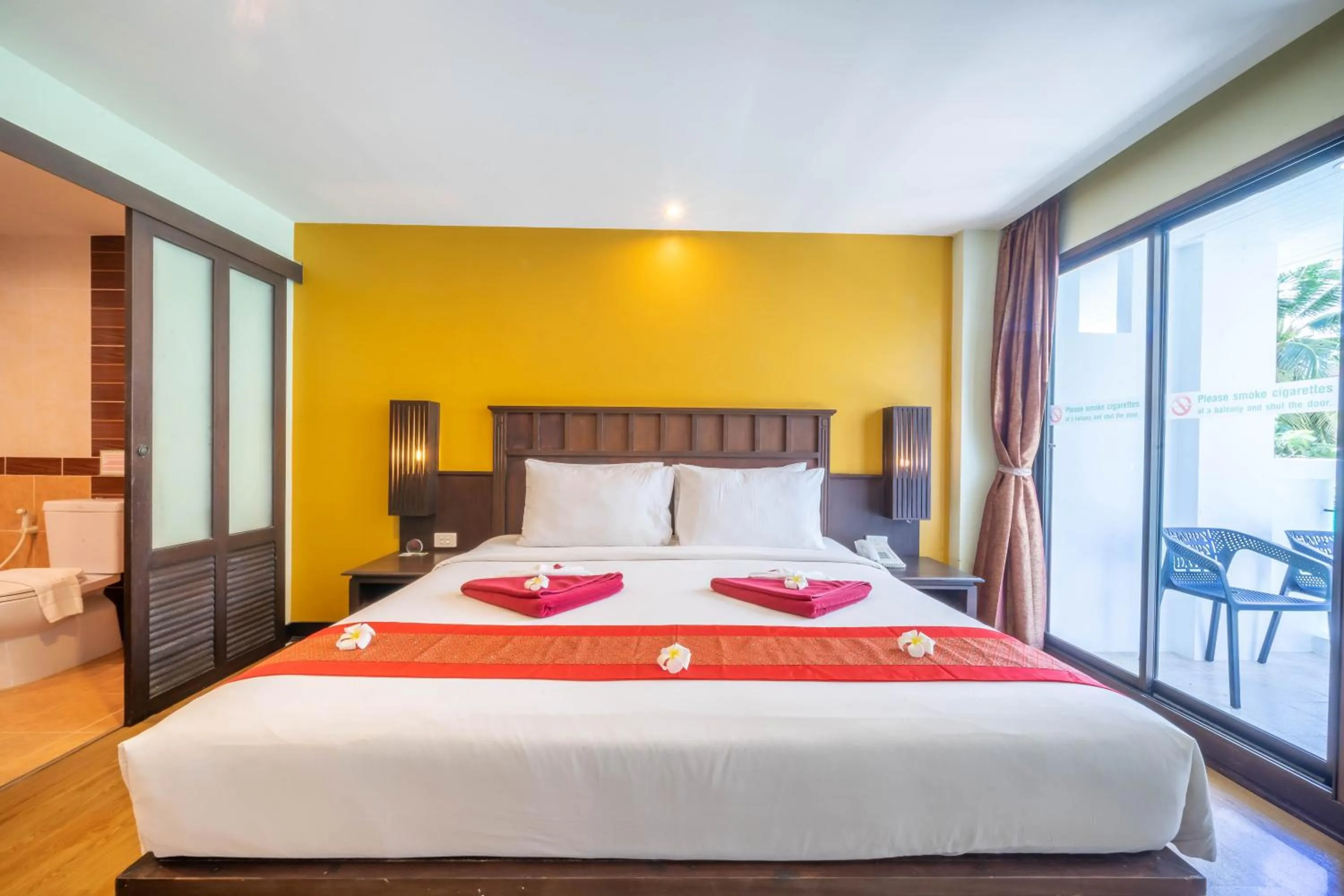 Bed in La Vintage Resort - Patong, Phuket