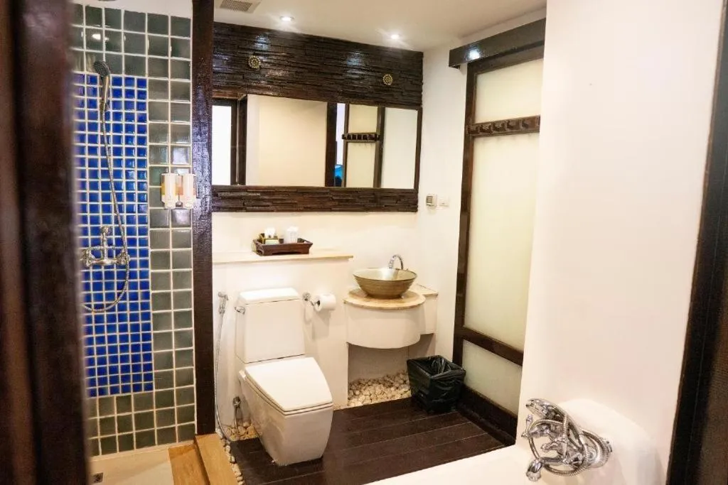 Shower in Yantarasri Resort