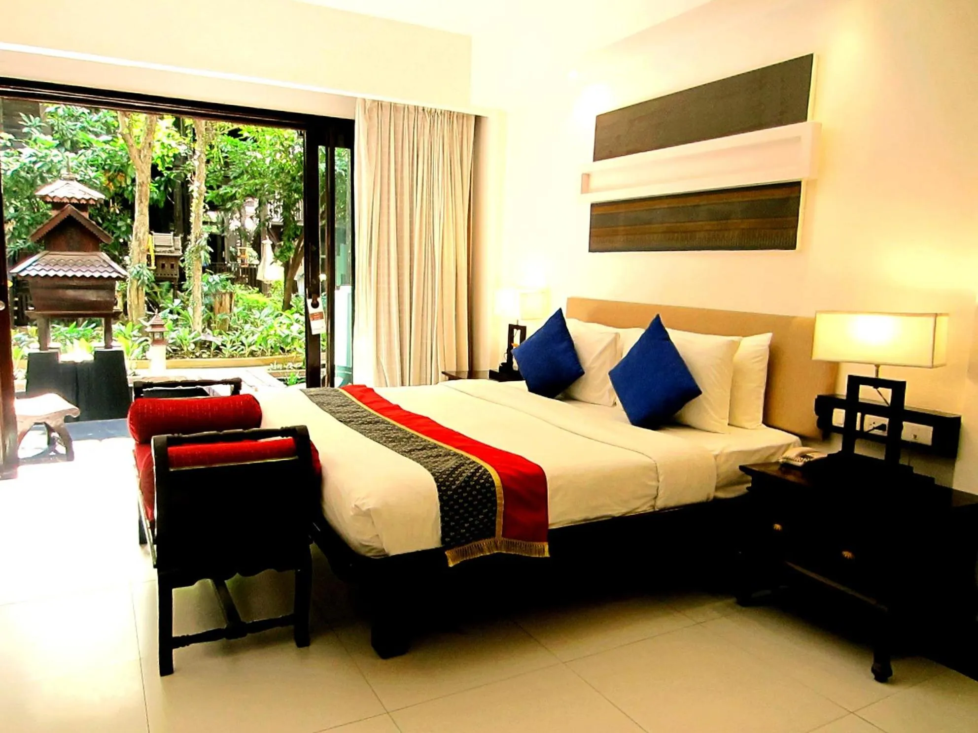 Bed in Yantarasri Resort