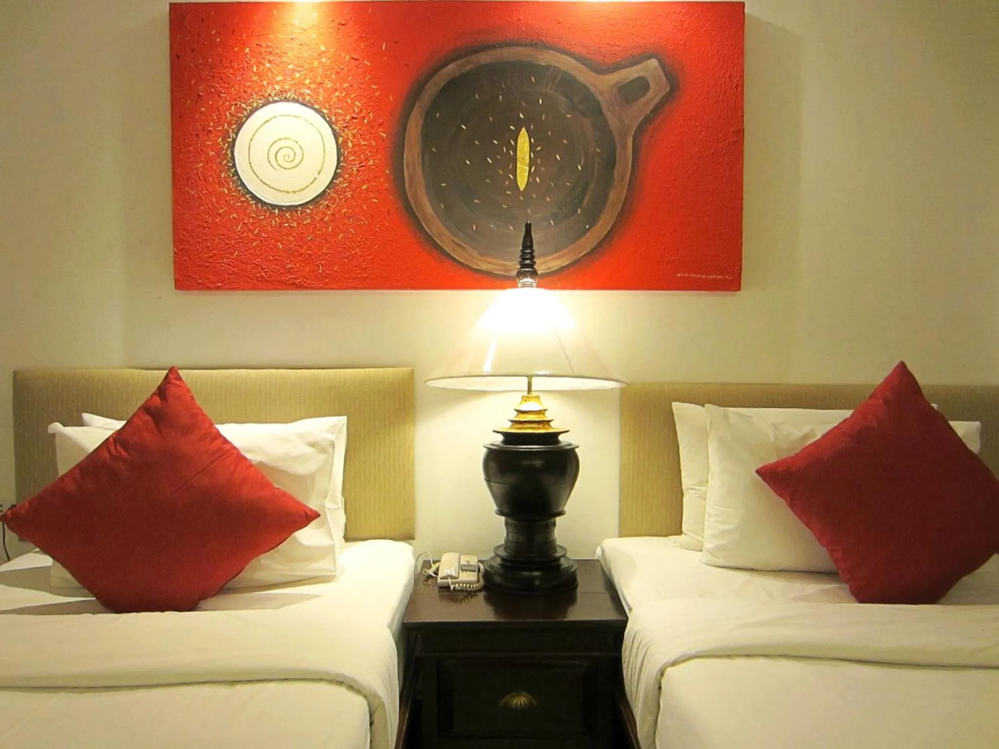 Bed in Yantarasri Resort