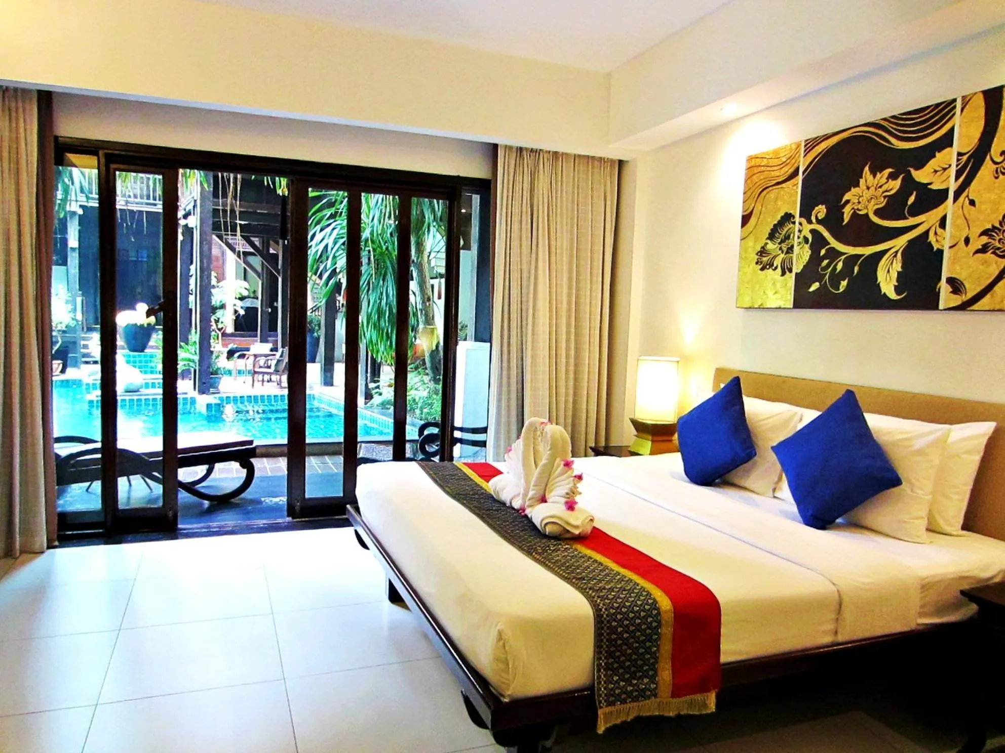 Bed in Yantarasri Resort