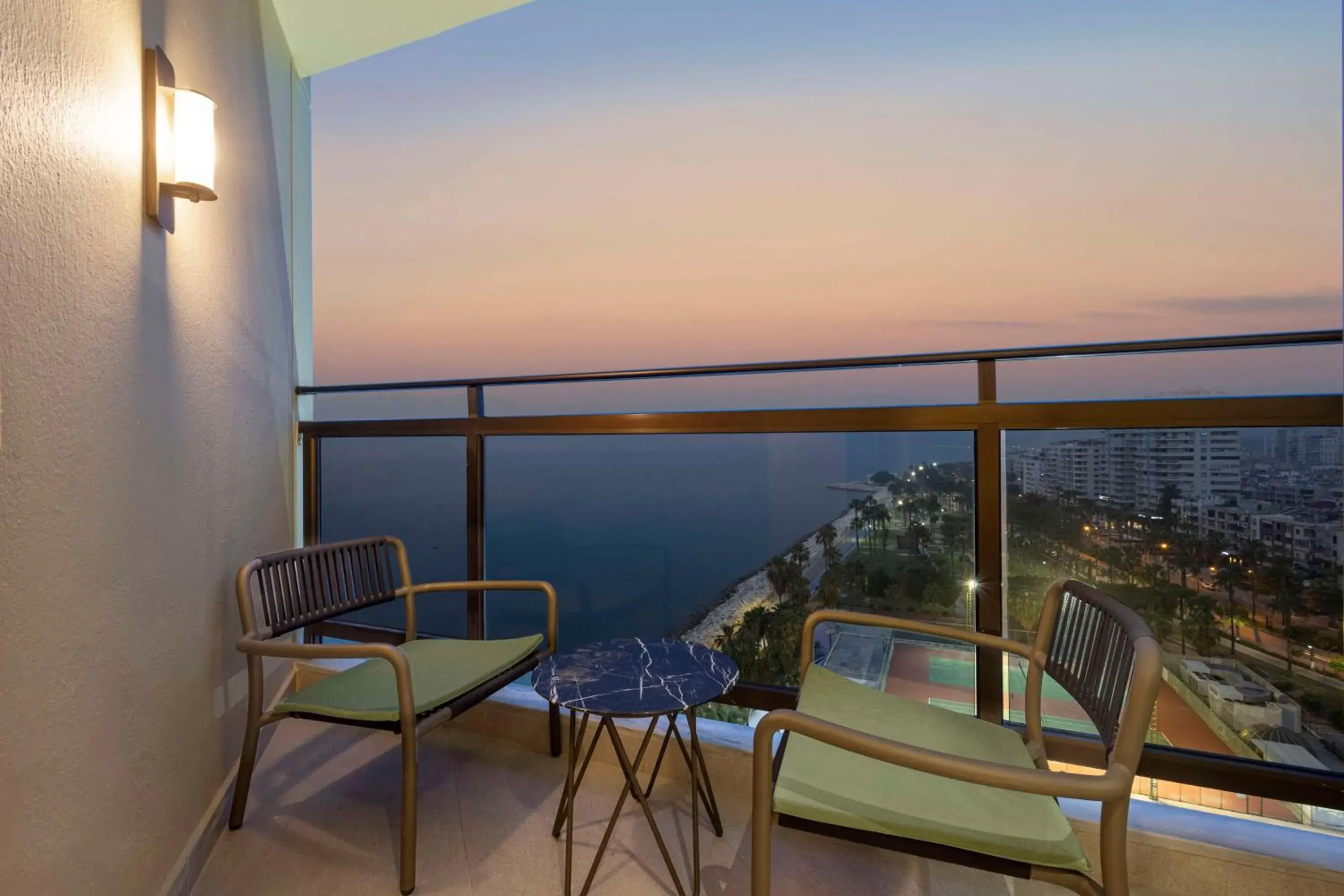 Executive Suite with Lounge Access in Mersin HiltonSA Executive Suite with Lounge Access in Mersin HiltonSA