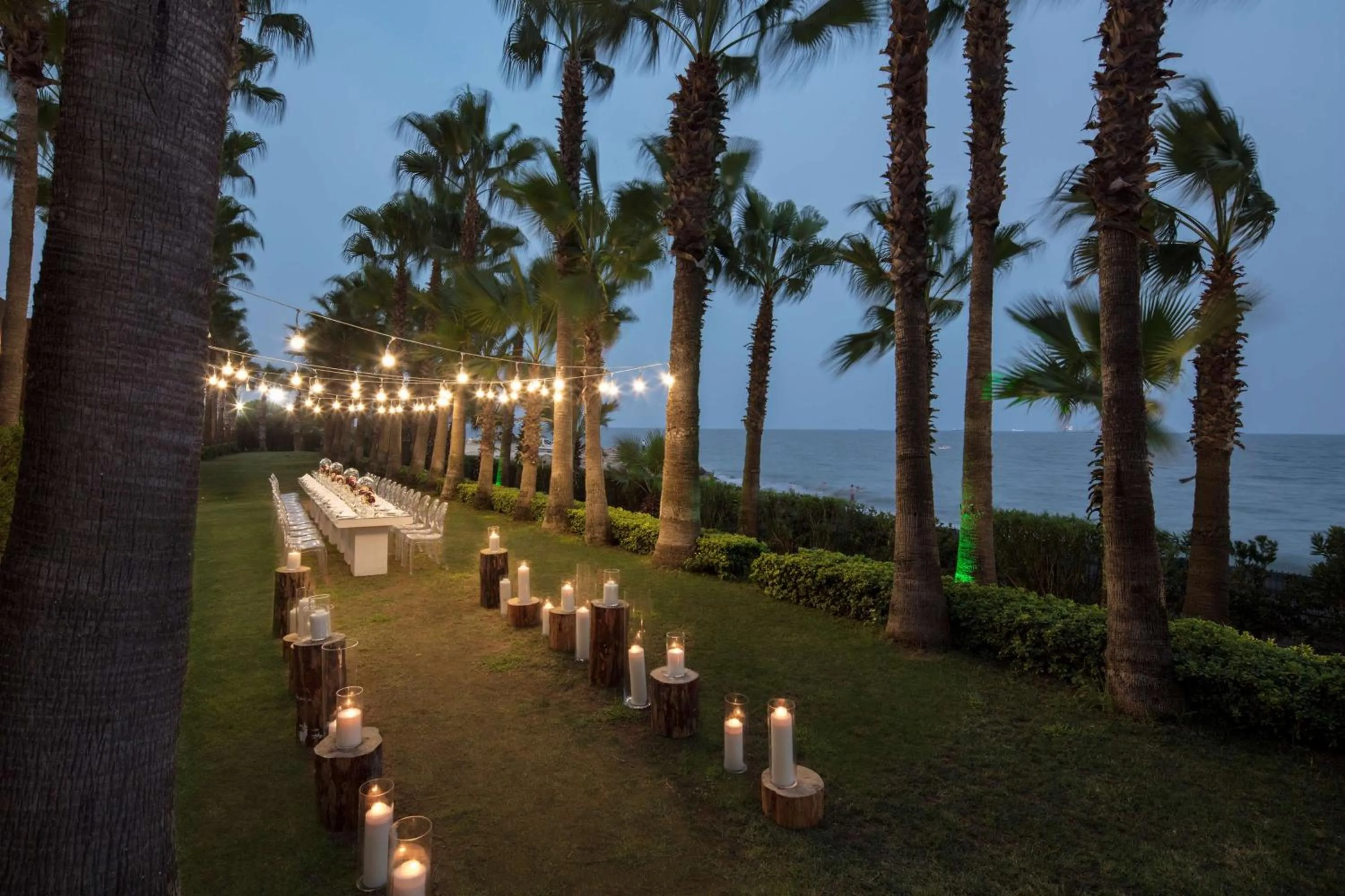 Dining area in Mersin HiltonSA