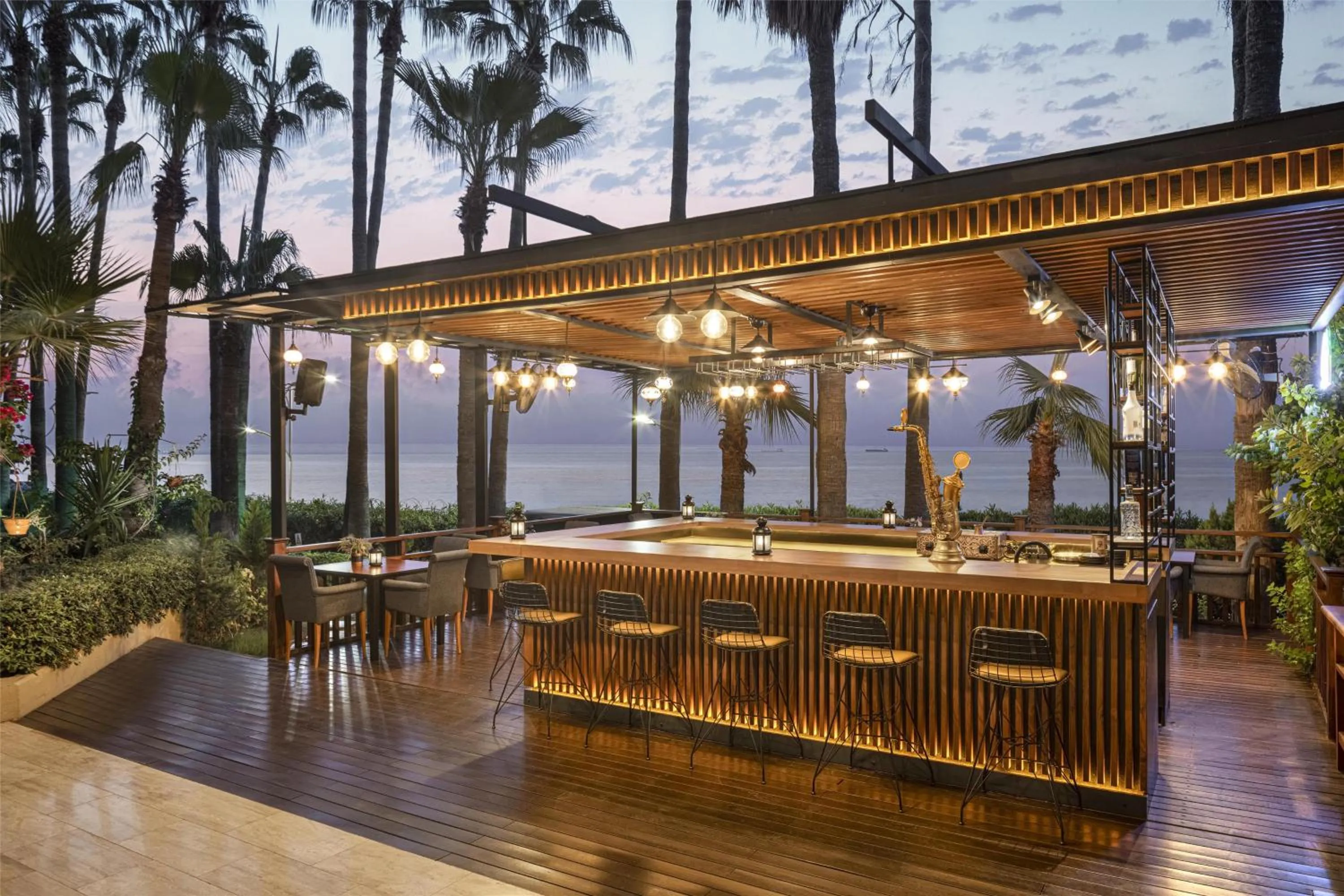 Lounge or bar in Mersin HiltonSA