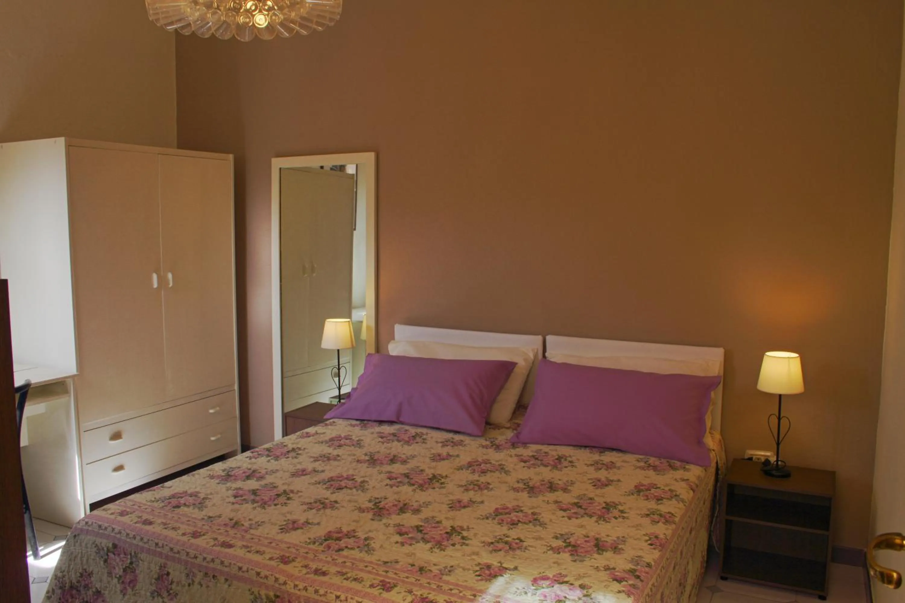Bed in Pimpioxelli