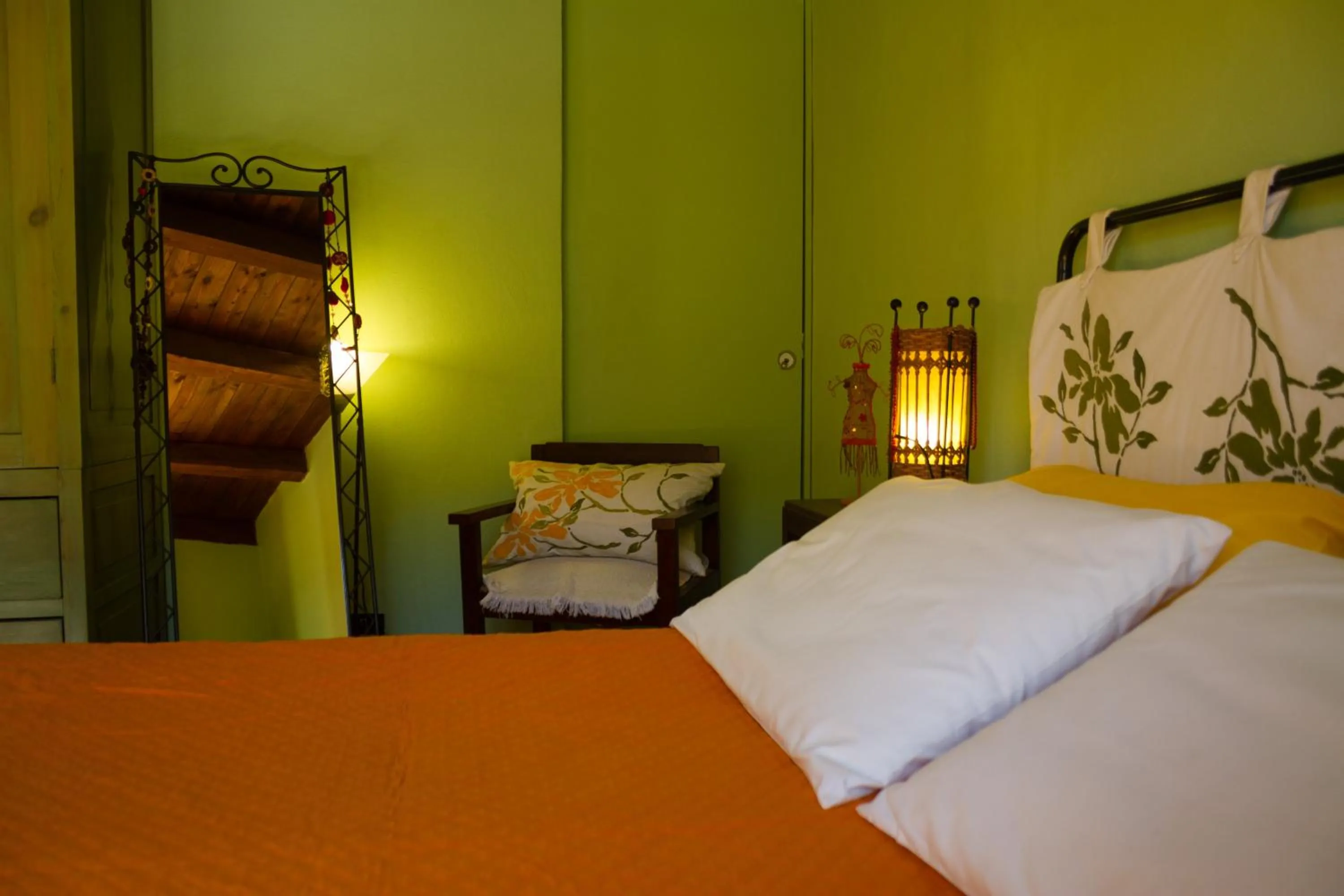 Bed in Pimpioxelli