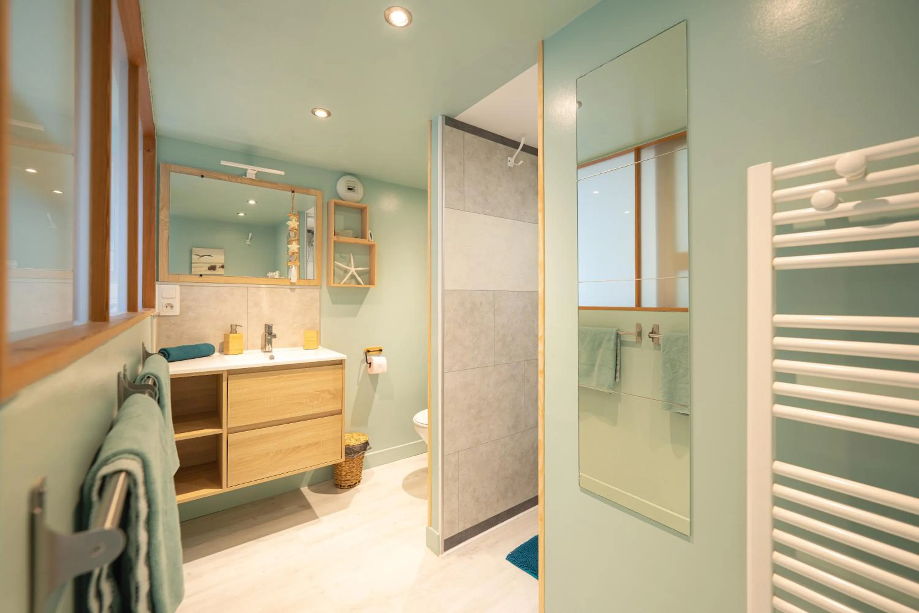 Bathroom in Les Chambres d'Hôtes de la Mer