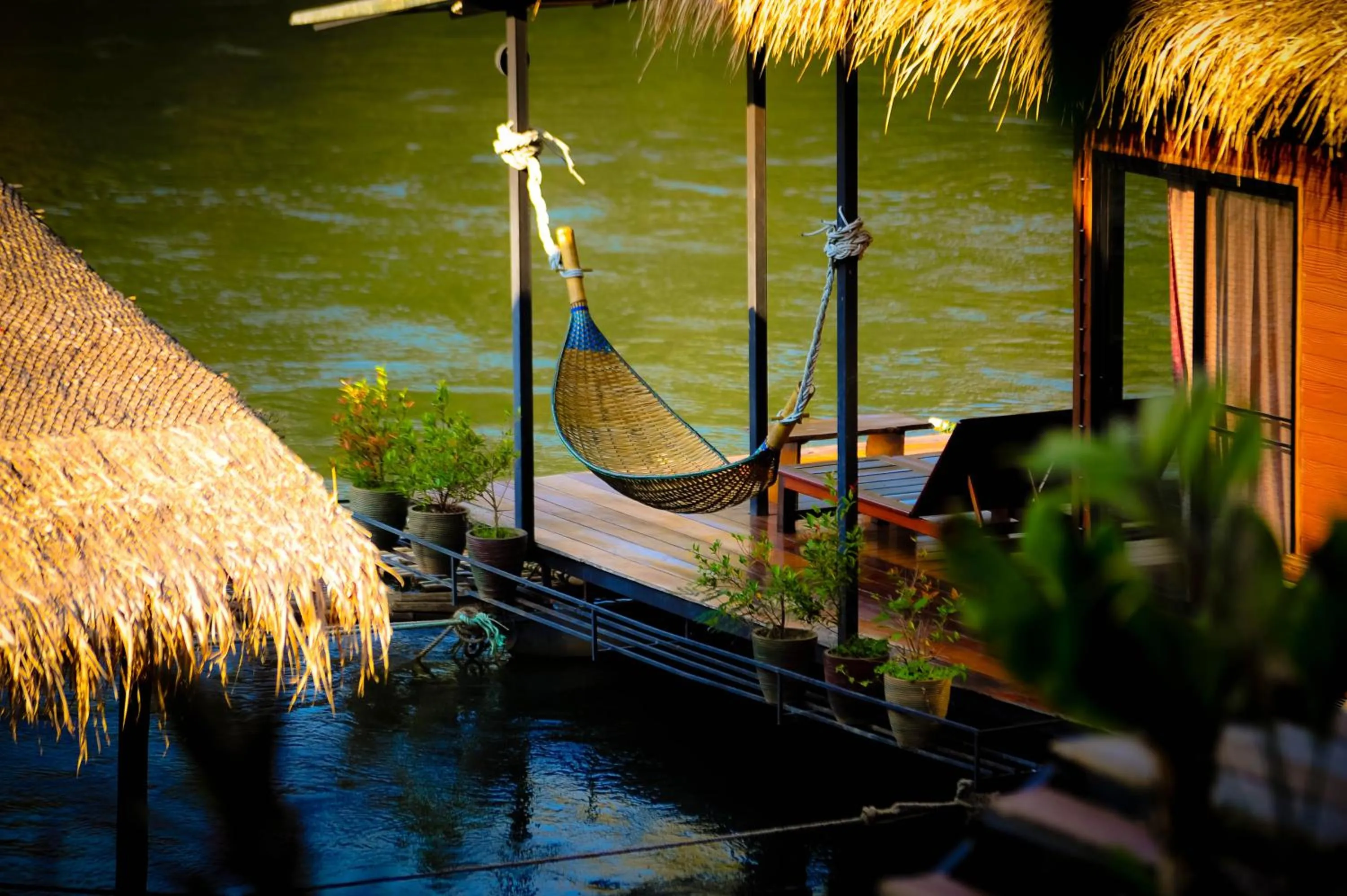 Boutique Raft Resort, River Kwai