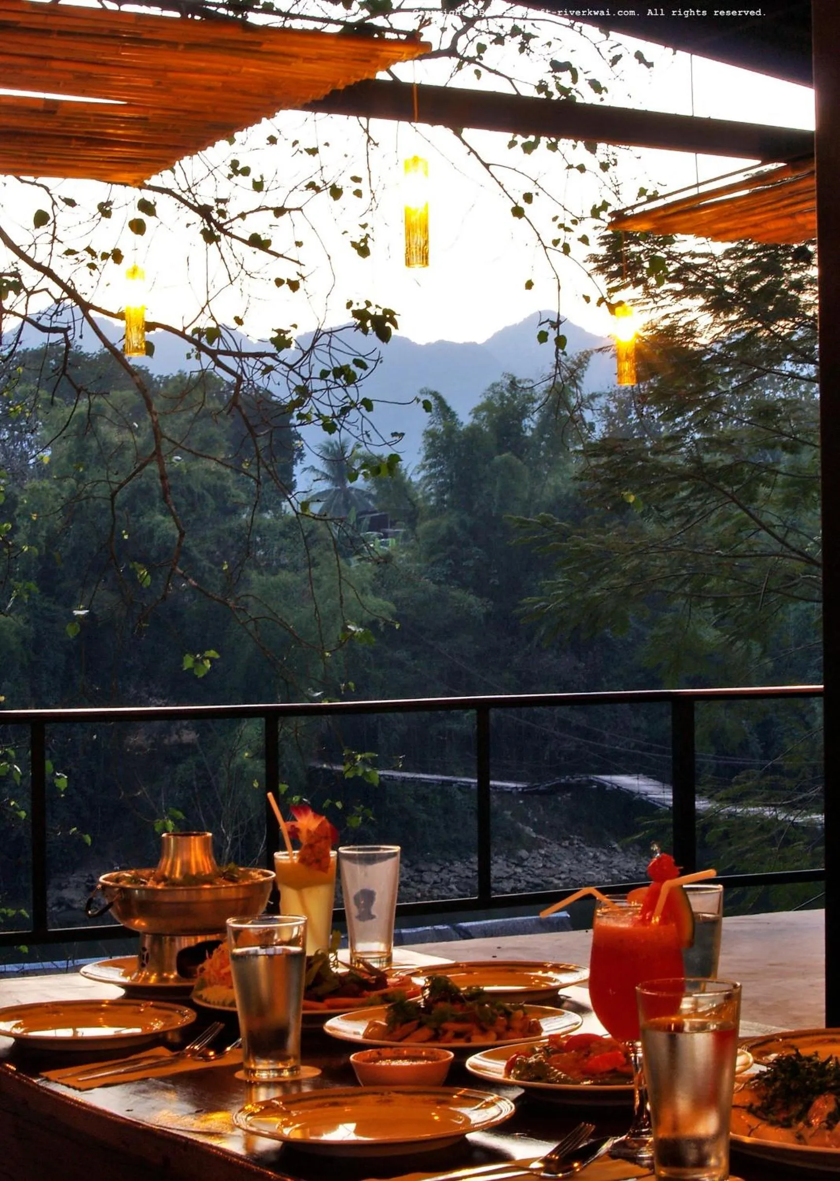 Restaurant/places to eat in Boutique Raft Resort, River Kwai