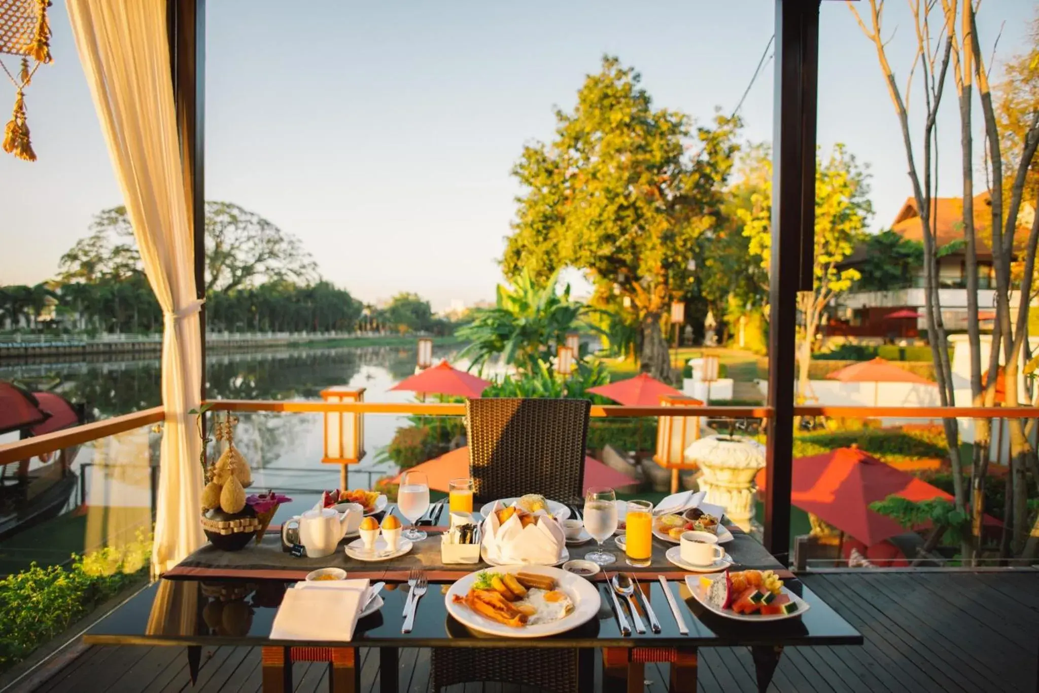 Restaurant/places to eat in RatiLanna Riverside Spa Resort Restaurant/places to eat in RatiLanna Riverside Spa Resort