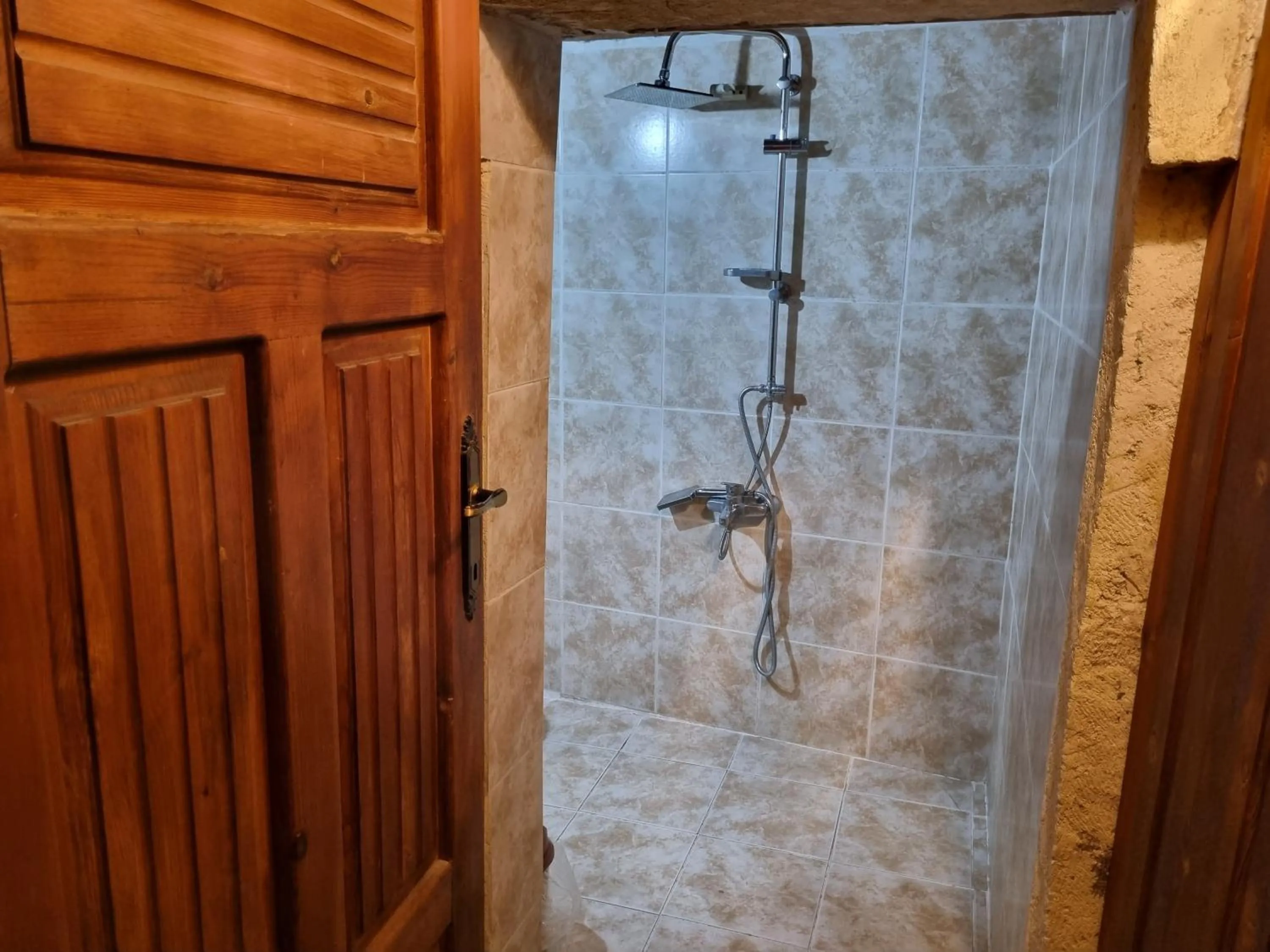 Bathroom in Born Hotel