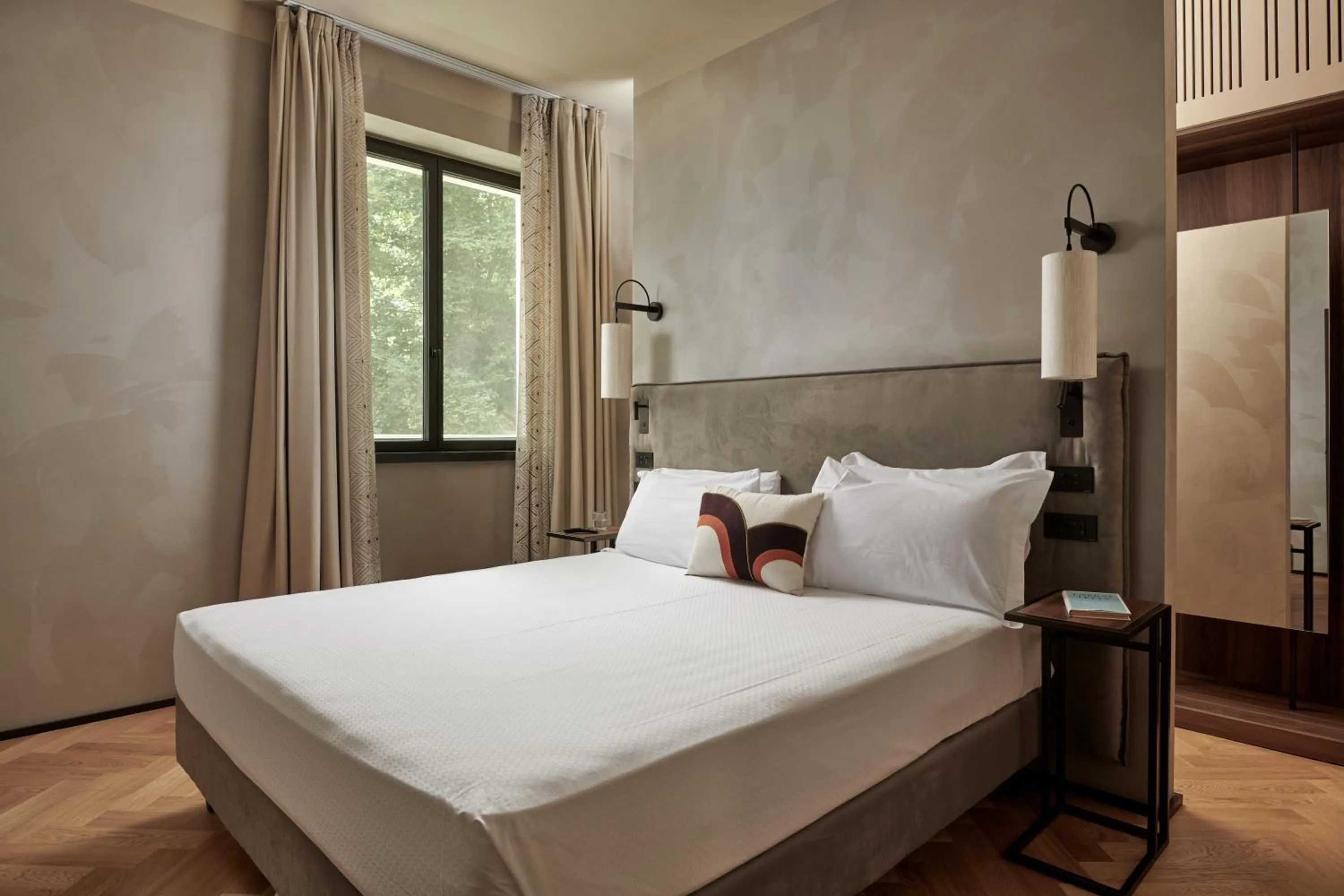 Bed in Maximilian Suites