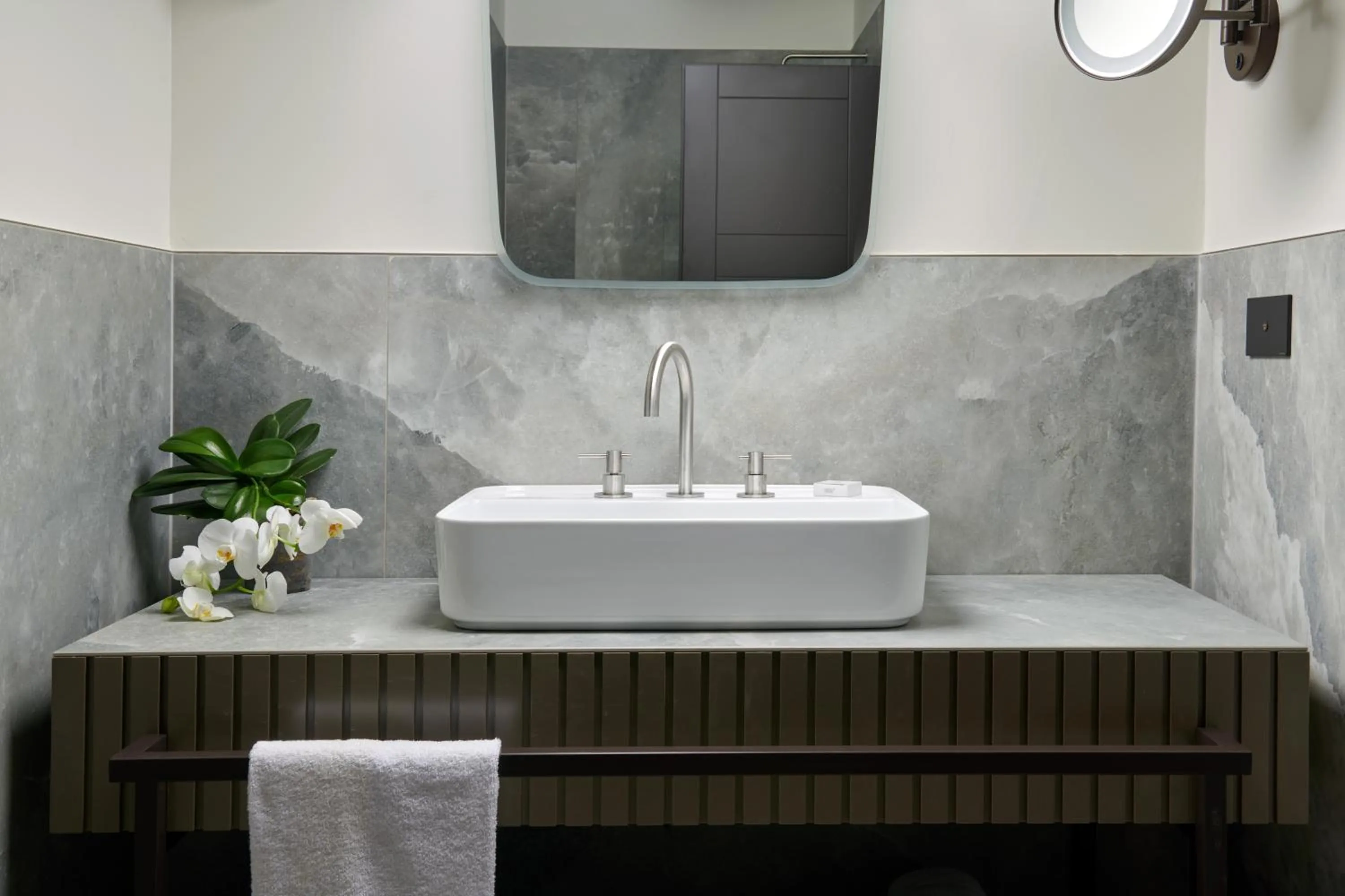 Bathroom in Maximilian Suites