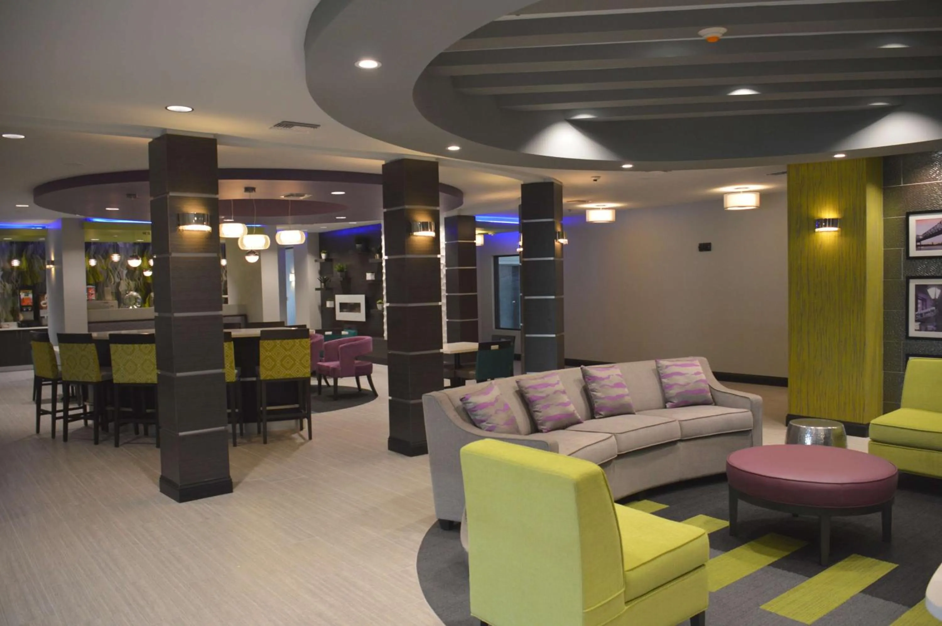 Lobby or reception in Best Western Plus Prien Lake Hotel & Suites - Lake Charles