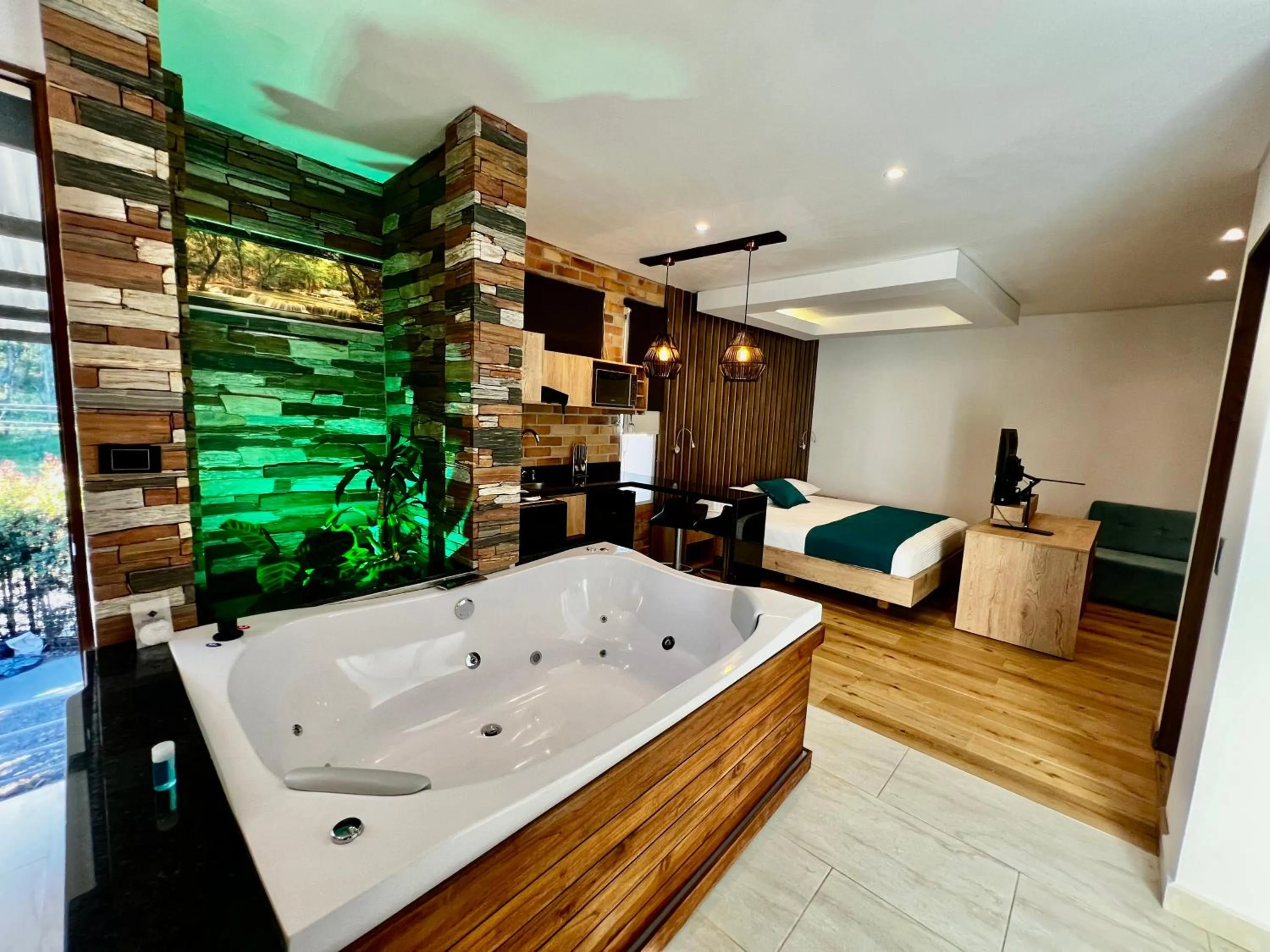 Bed in Hotel Toscana Oriente