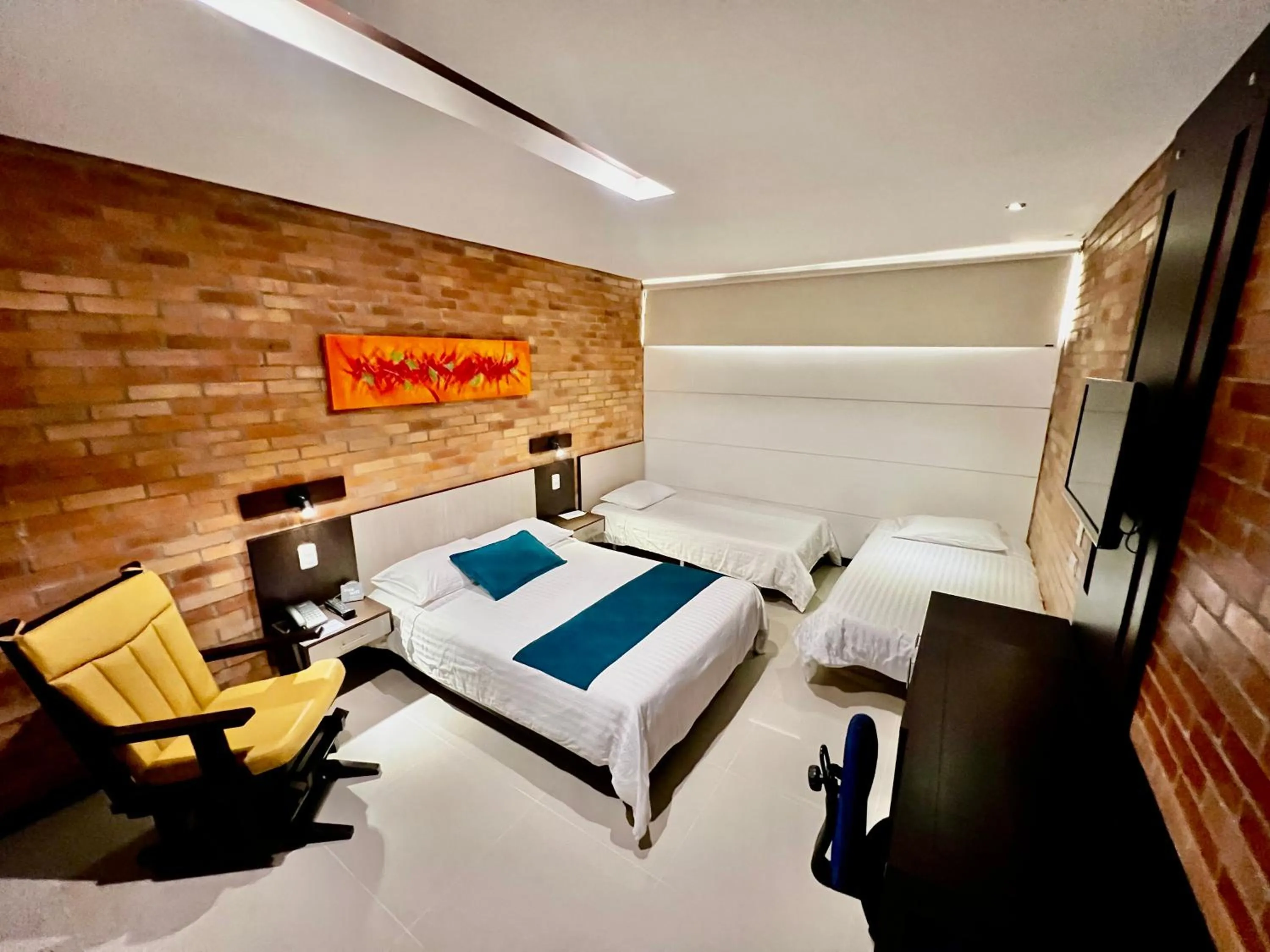 TV and multimedia, Bed in Hotel Toscana Oriente