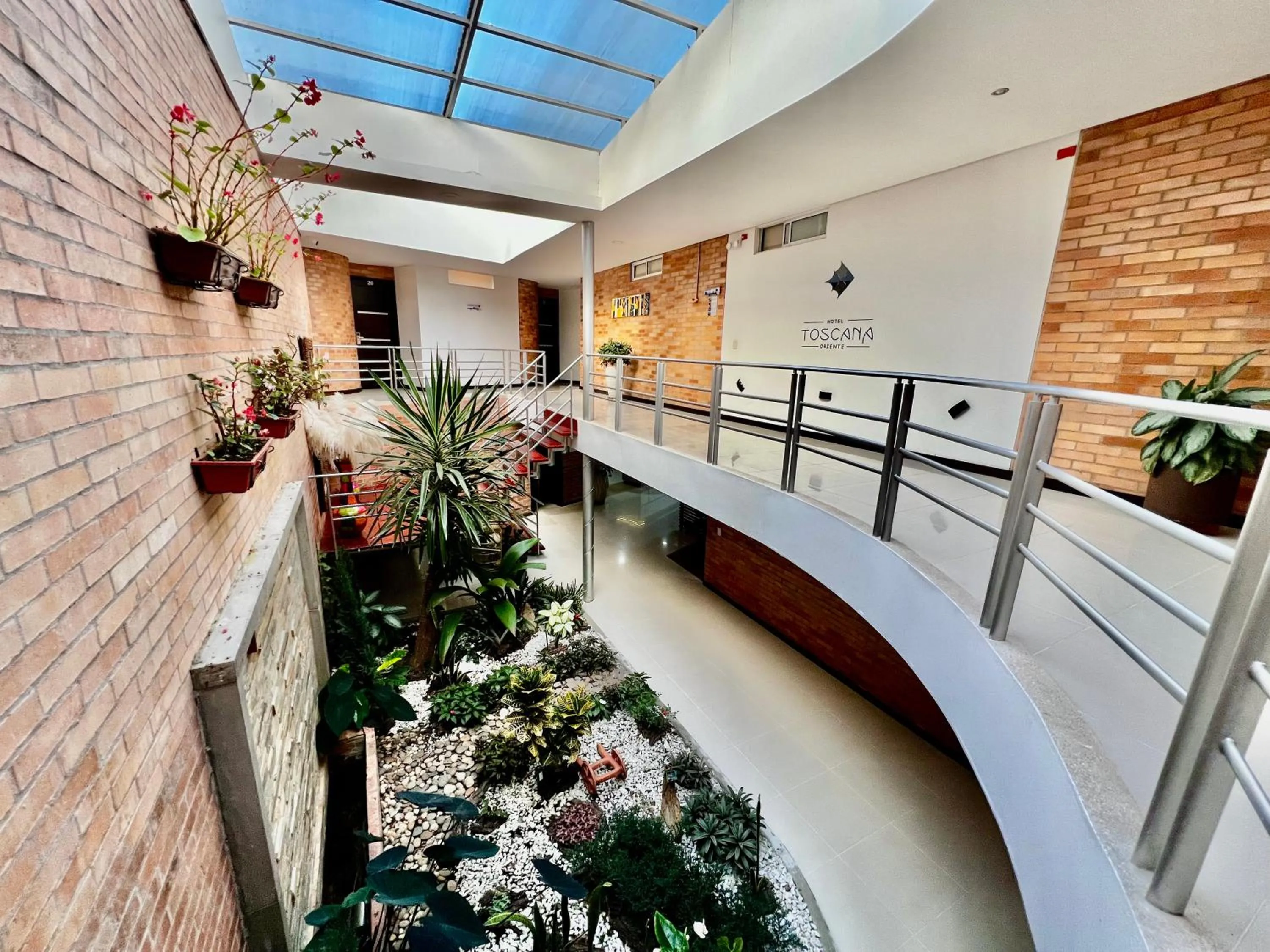 Property building in Hotel Toscana Oriente