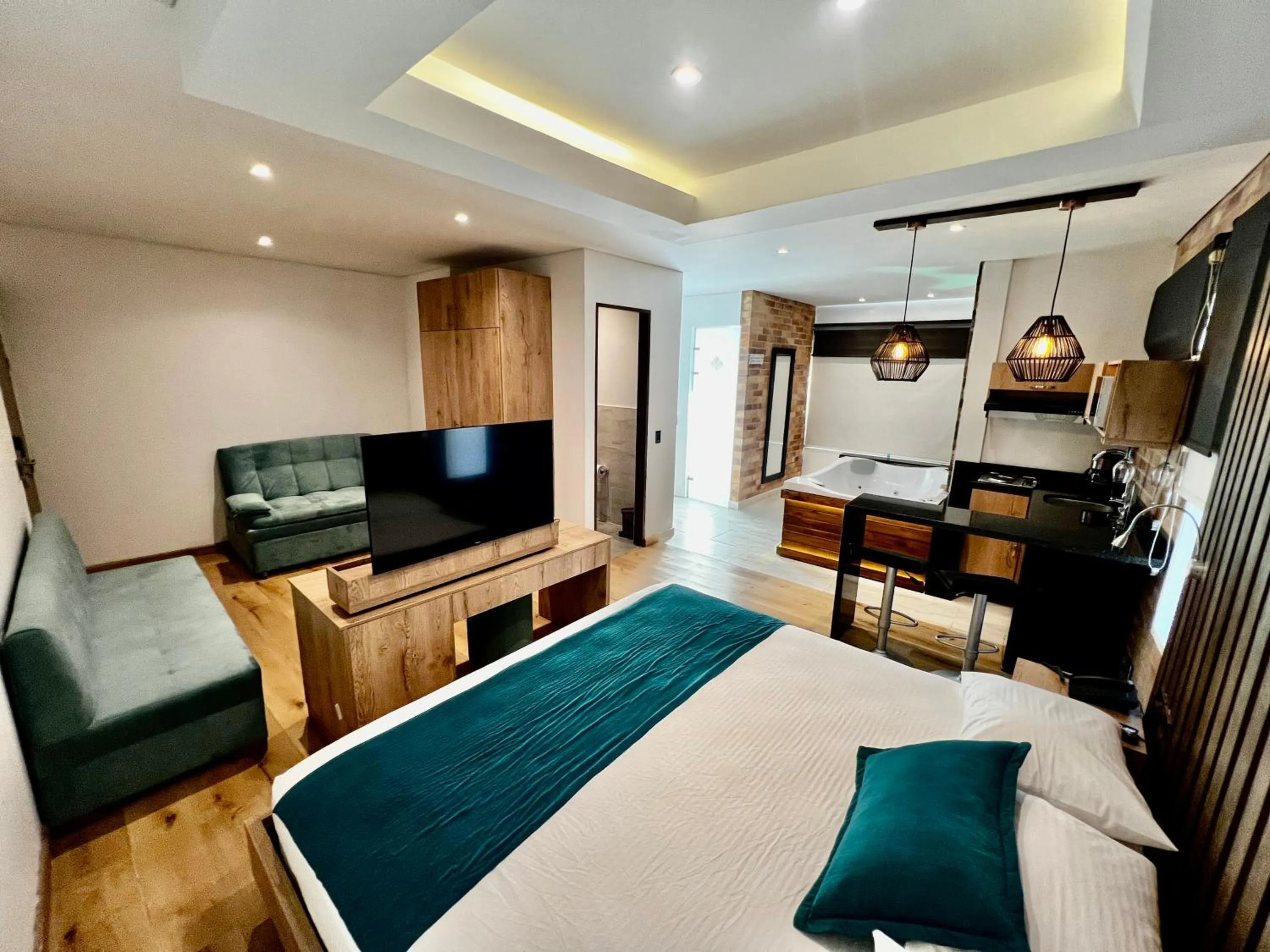 Kitchen or kitchenette, Bed in Hotel Toscana Oriente