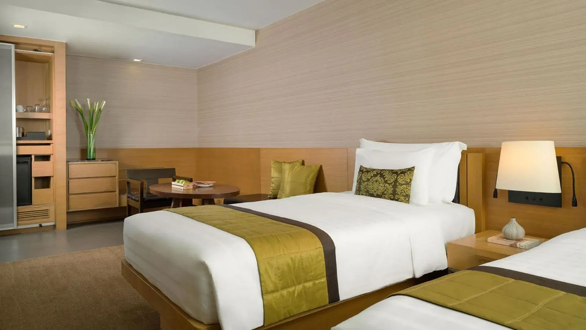 Bed in JC Kevin Sathorn Bangkok Hotel Bed in JC Kevin Sathorn Bangkok Hotel