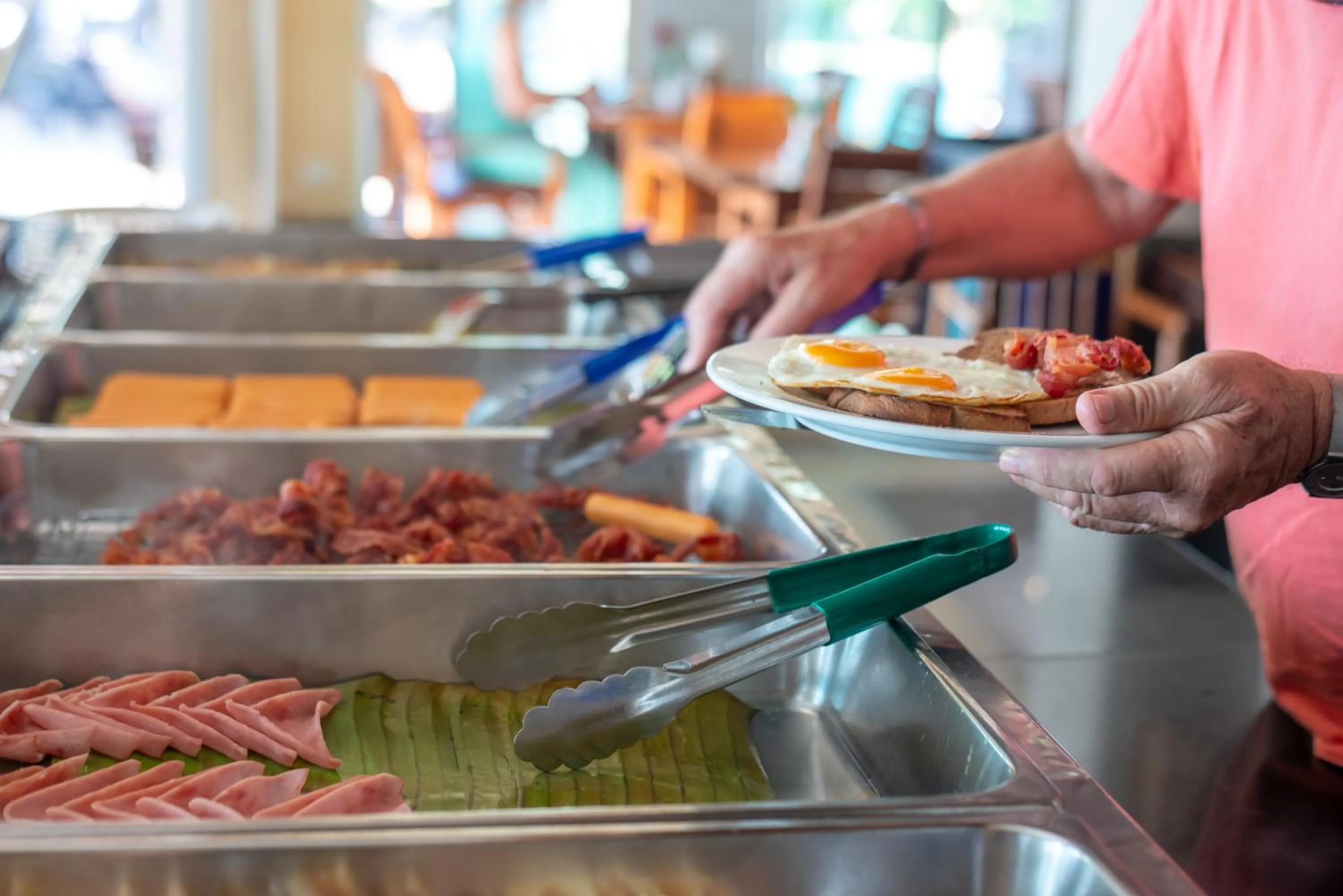 Breakfast in Aloha Resort