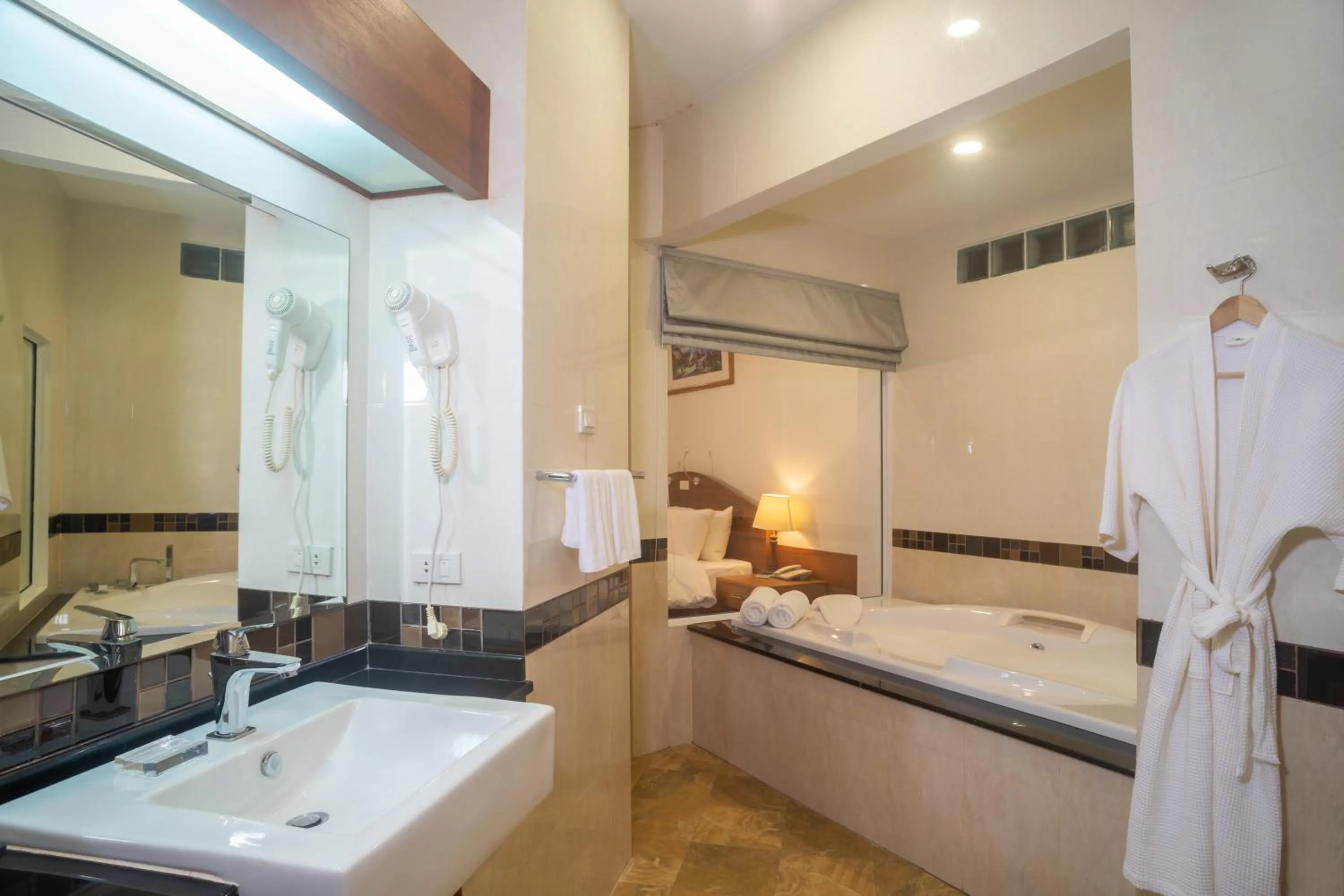 Shower in Aloha Resort