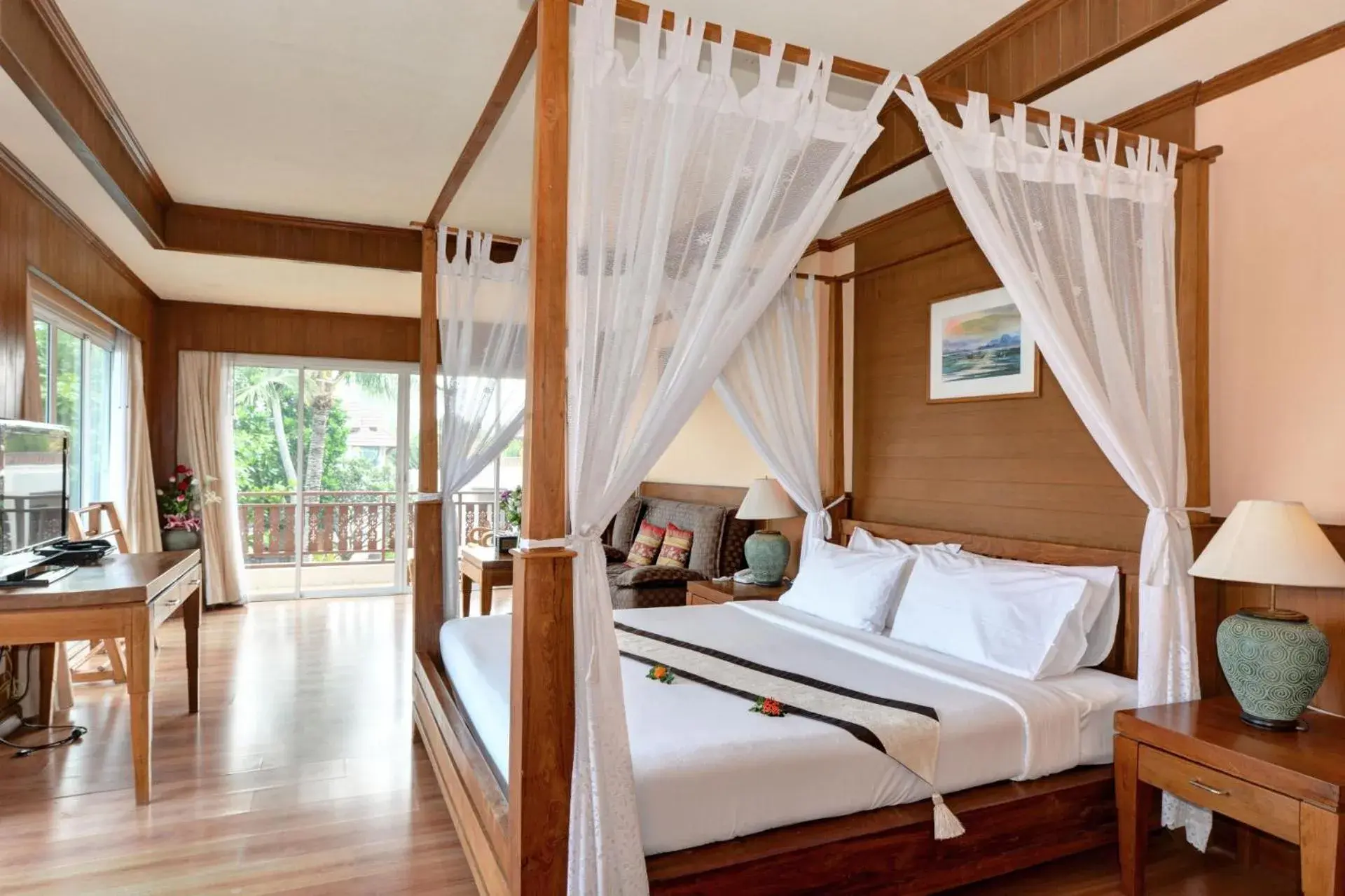 Grand Deluxe Suite with Sea View in Aloha Resort Grand Deluxe Suite with Sea View in Aloha Resort