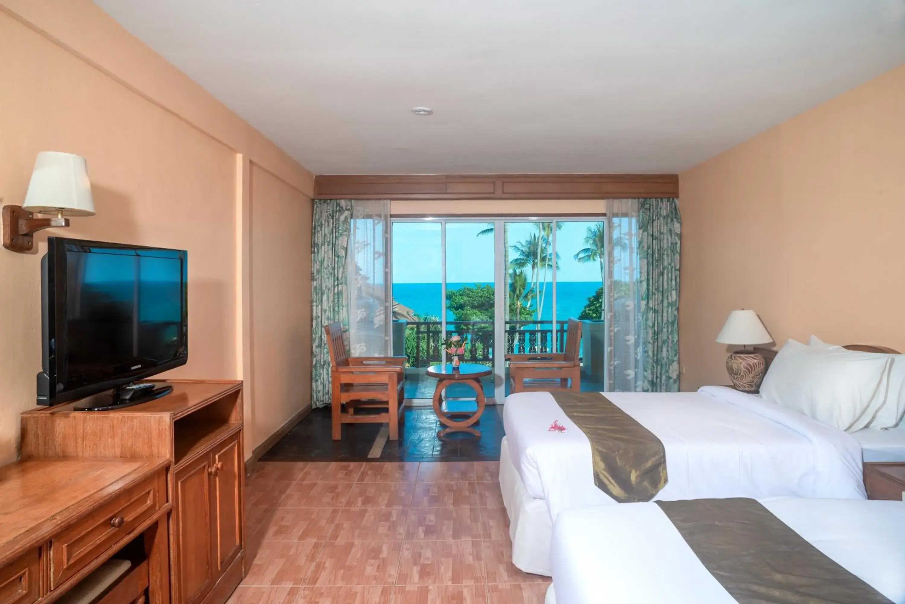 Balcony/Terrace, Bed in Aloha Resort Balcony/Terrace, Bed in Aloha Resort