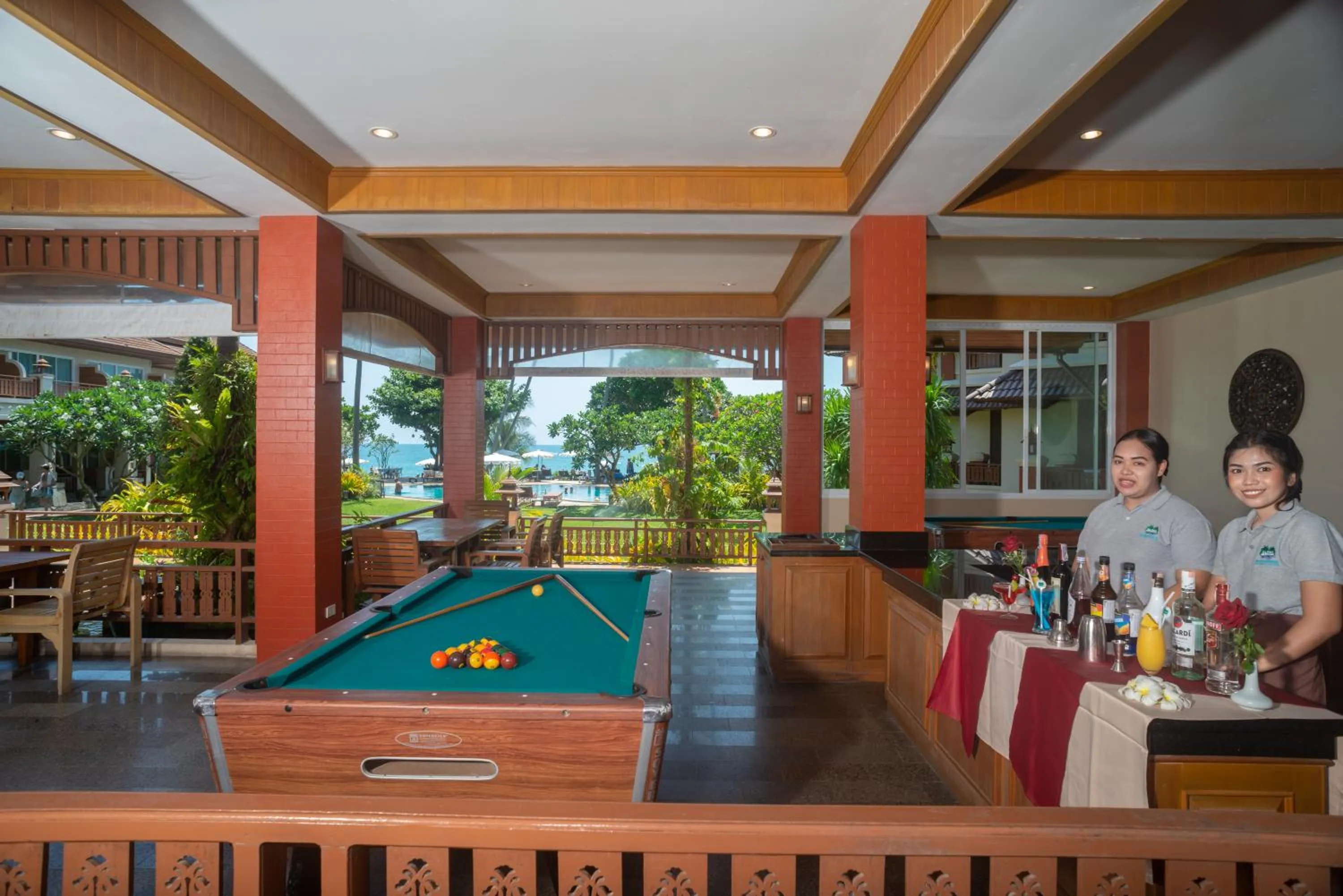 Lounge or bar in Aloha Resort
