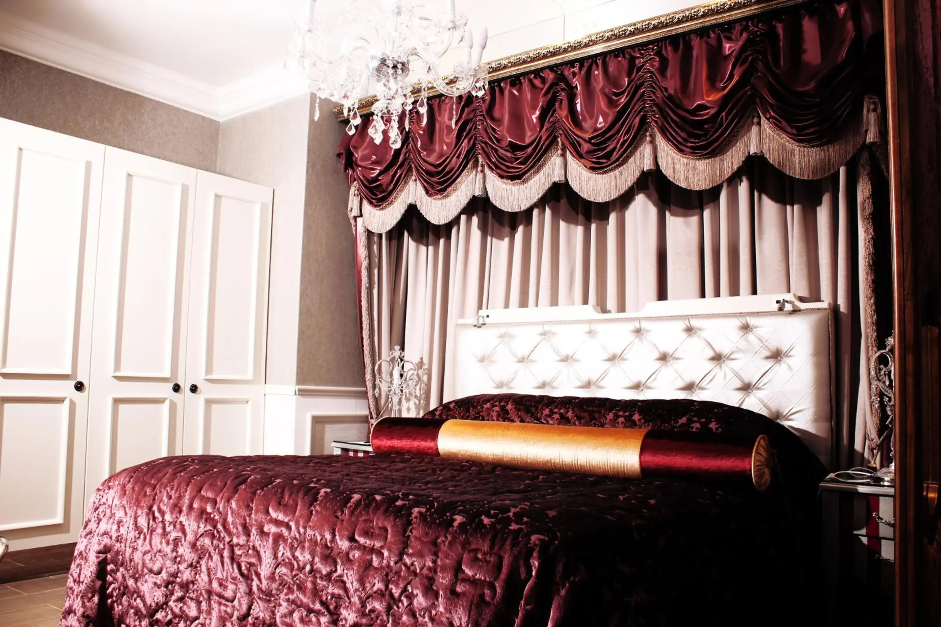 Bed in Peermont Metcourt - Thaba Moshate Bed in Peermont Metcourt - Thaba Moshate