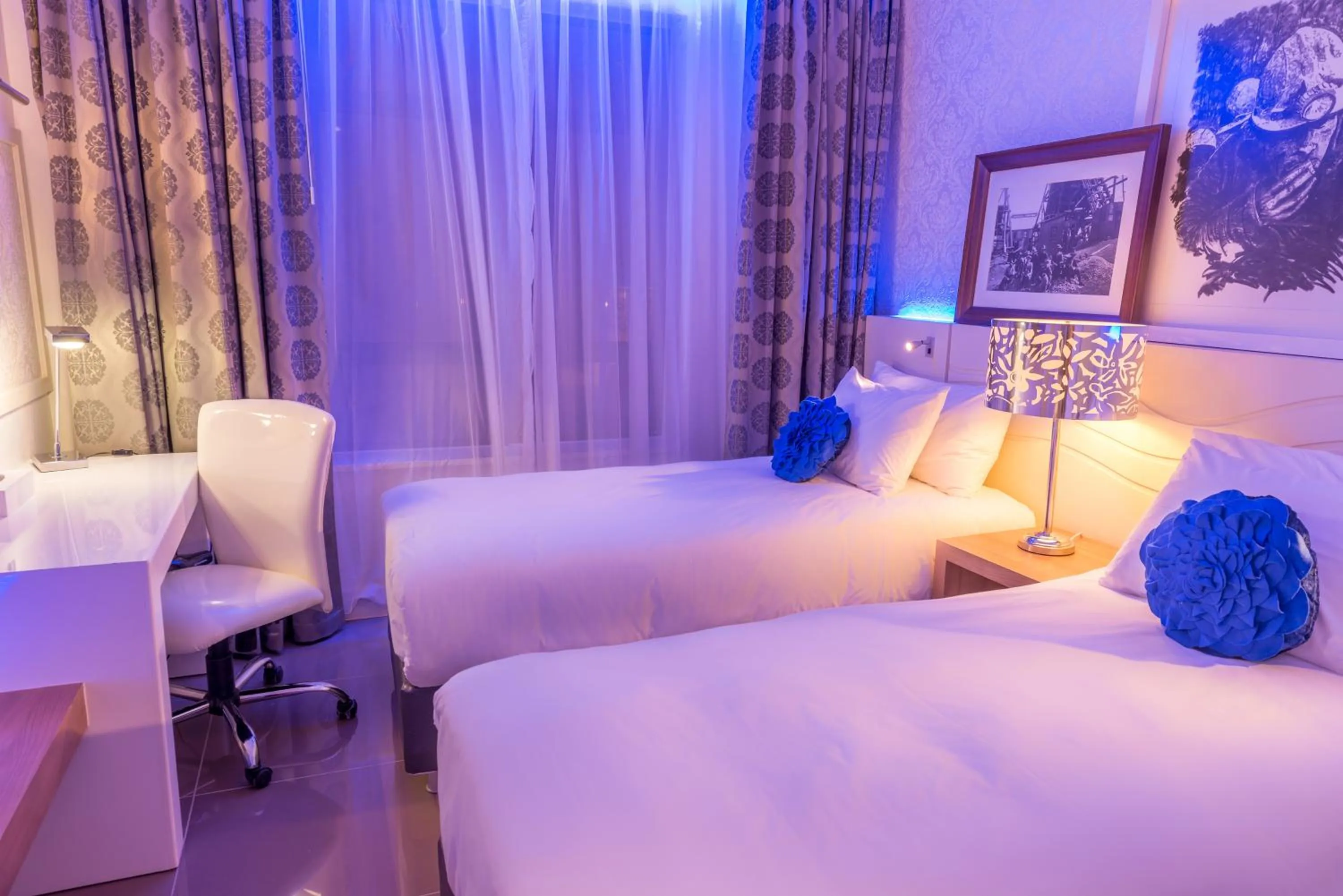 Photo of the whole room, Bed in Peermont Metcourt - Thaba Moshate