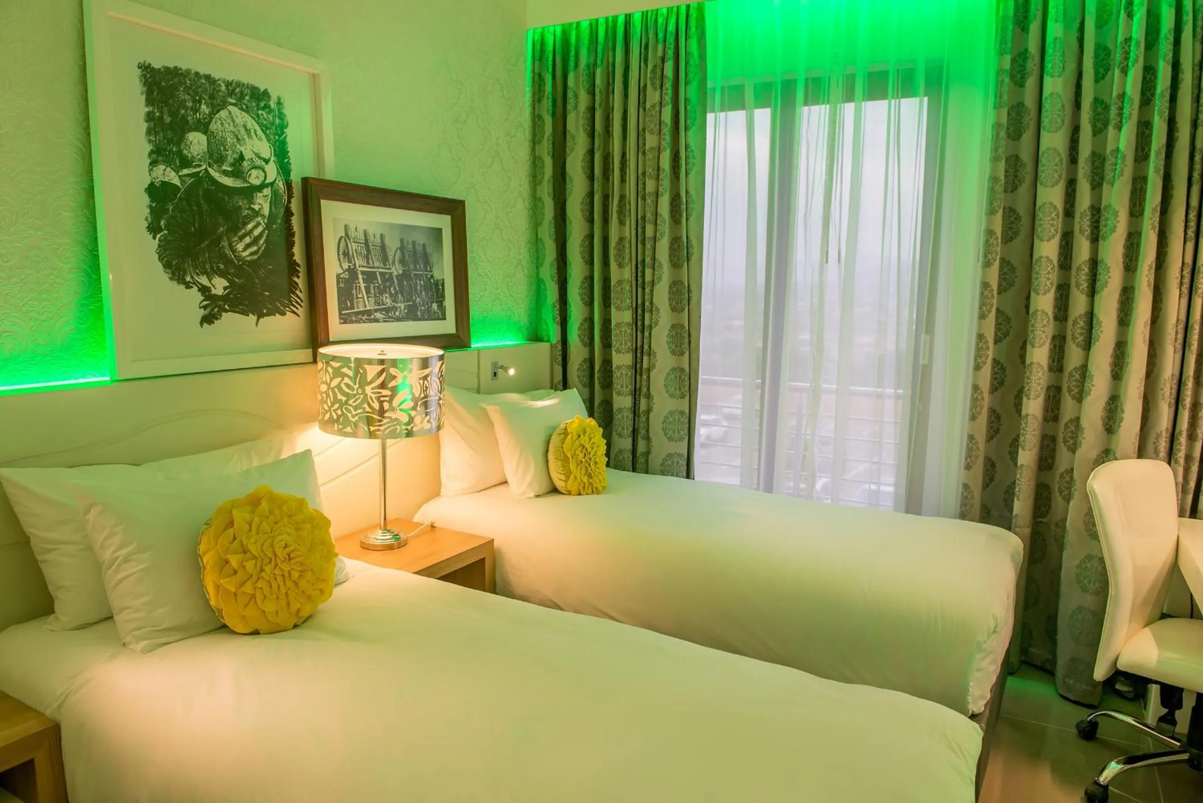 Photo of the whole room, Bed in Peermont Metcourt - Thaba Moshate