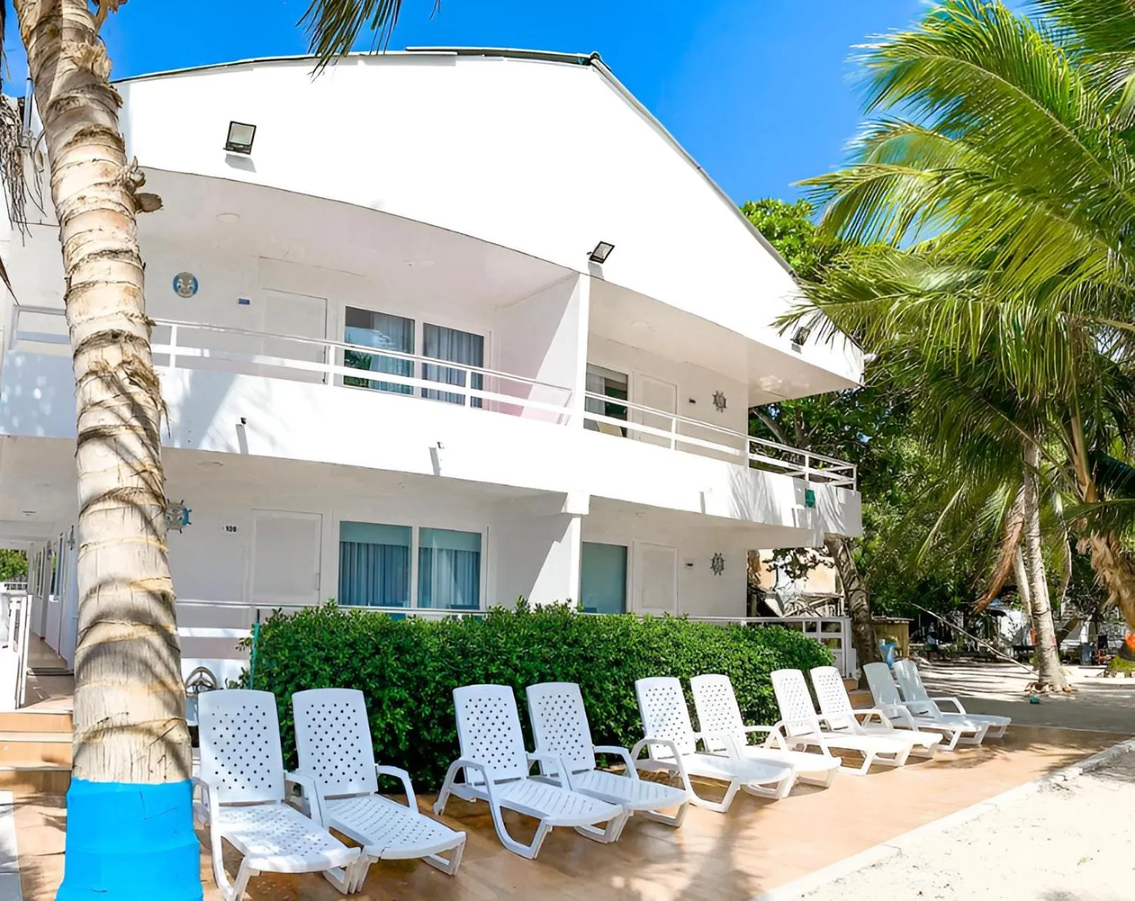 Property building in Hotel San Luis Place By Dorado