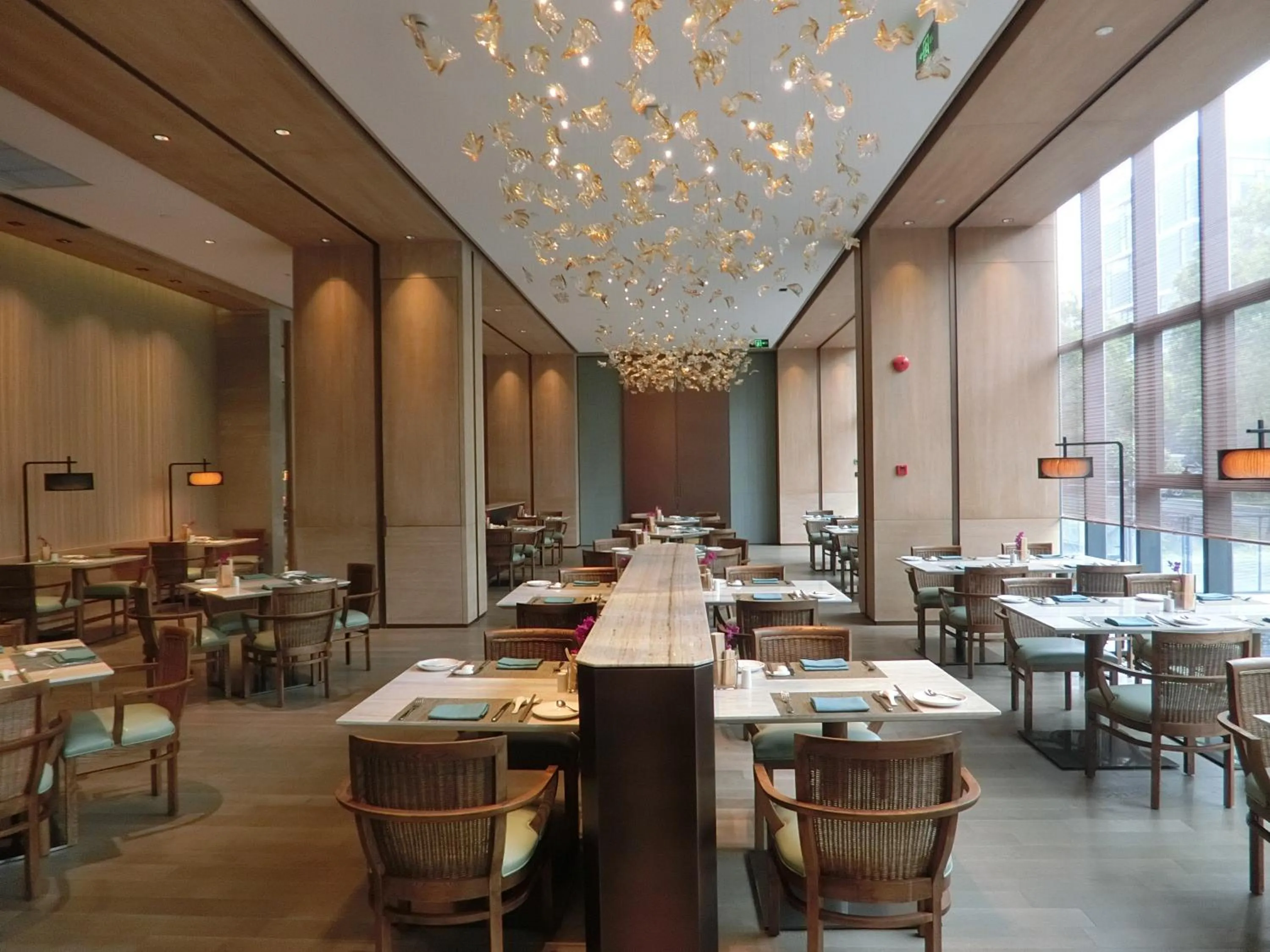 Restaurant/places to eat in Novotel Shanghai Clover
