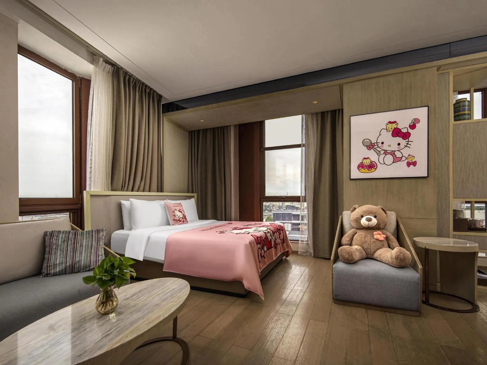 Bedroom, Bed in Novotel Shanghai Clover