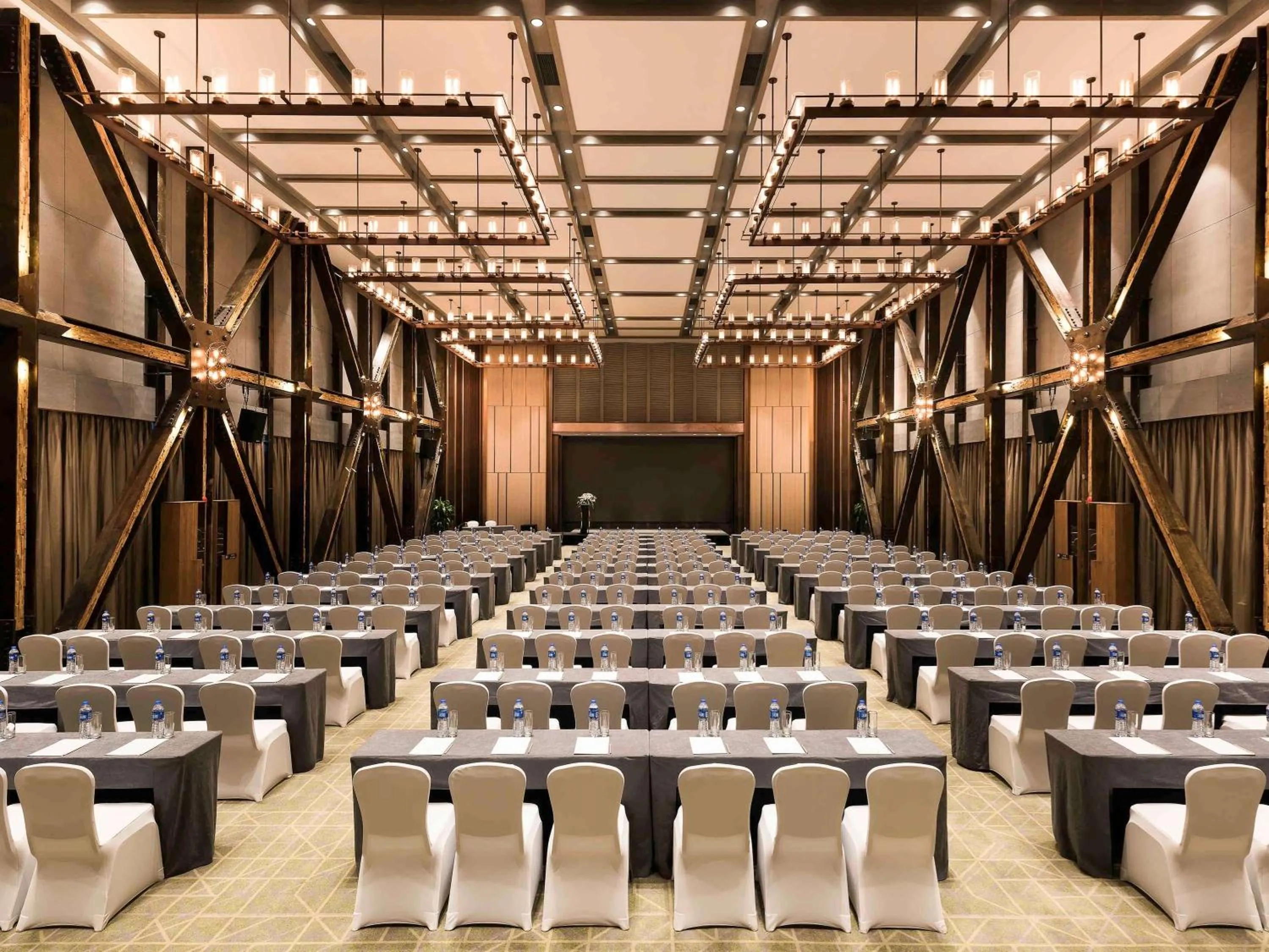 Meeting/conference room in Novotel Shanghai Clover